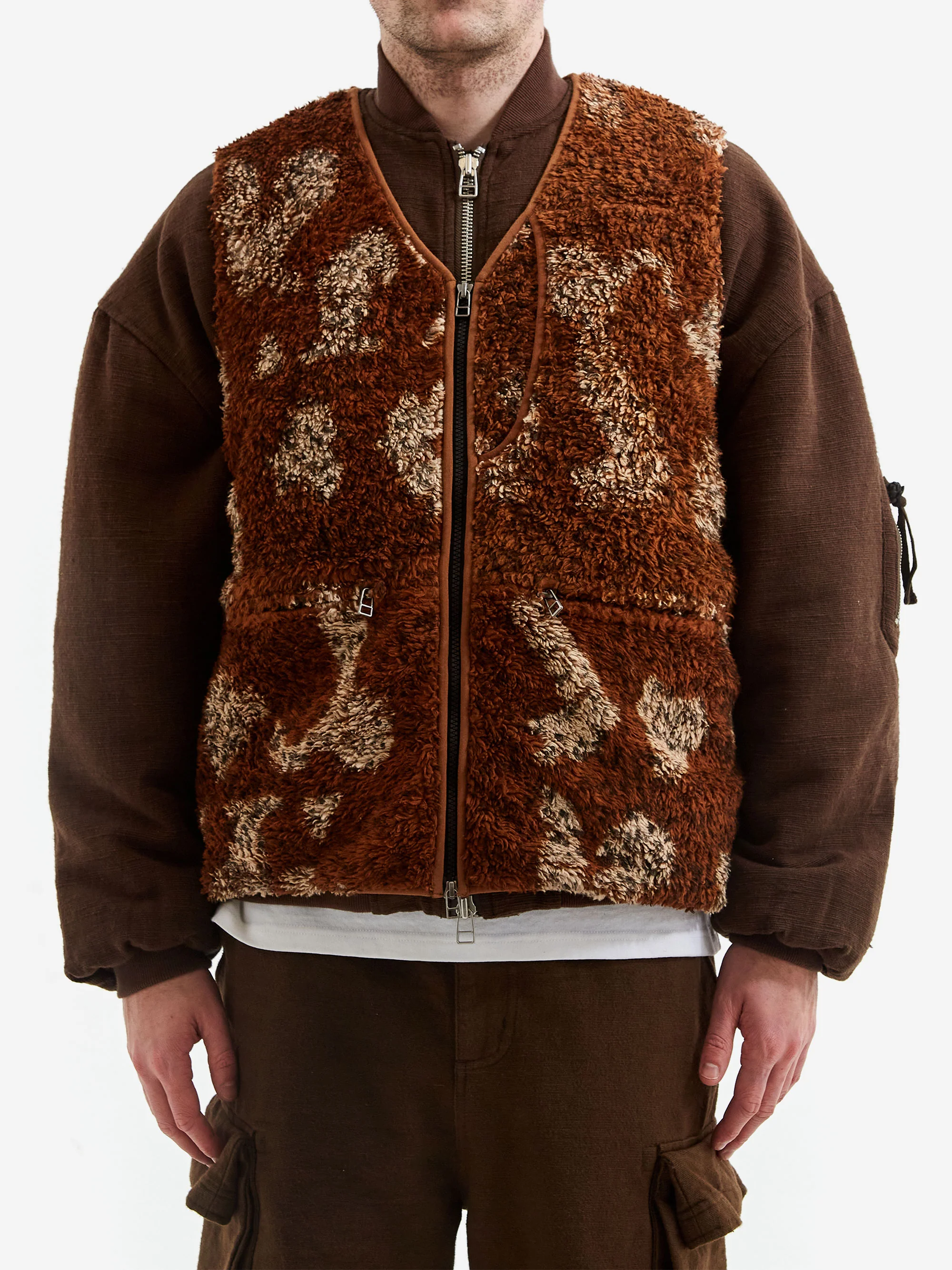 18 East x Goodhood V-neck Liner Fleece Vest – Leopard - Image 3