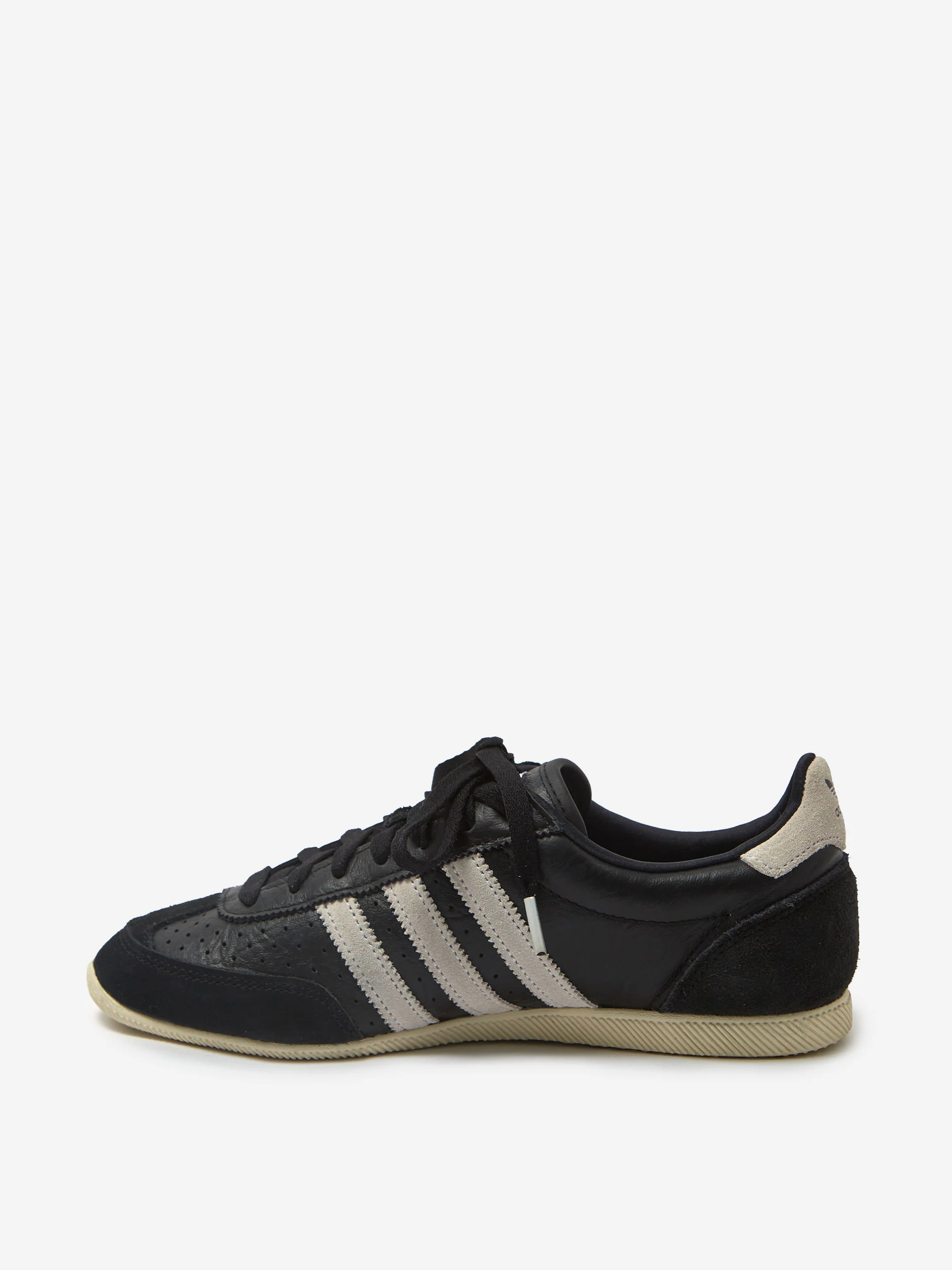 Adidas Japan W - Core Black/Future White/Gold Metallic - Image 4