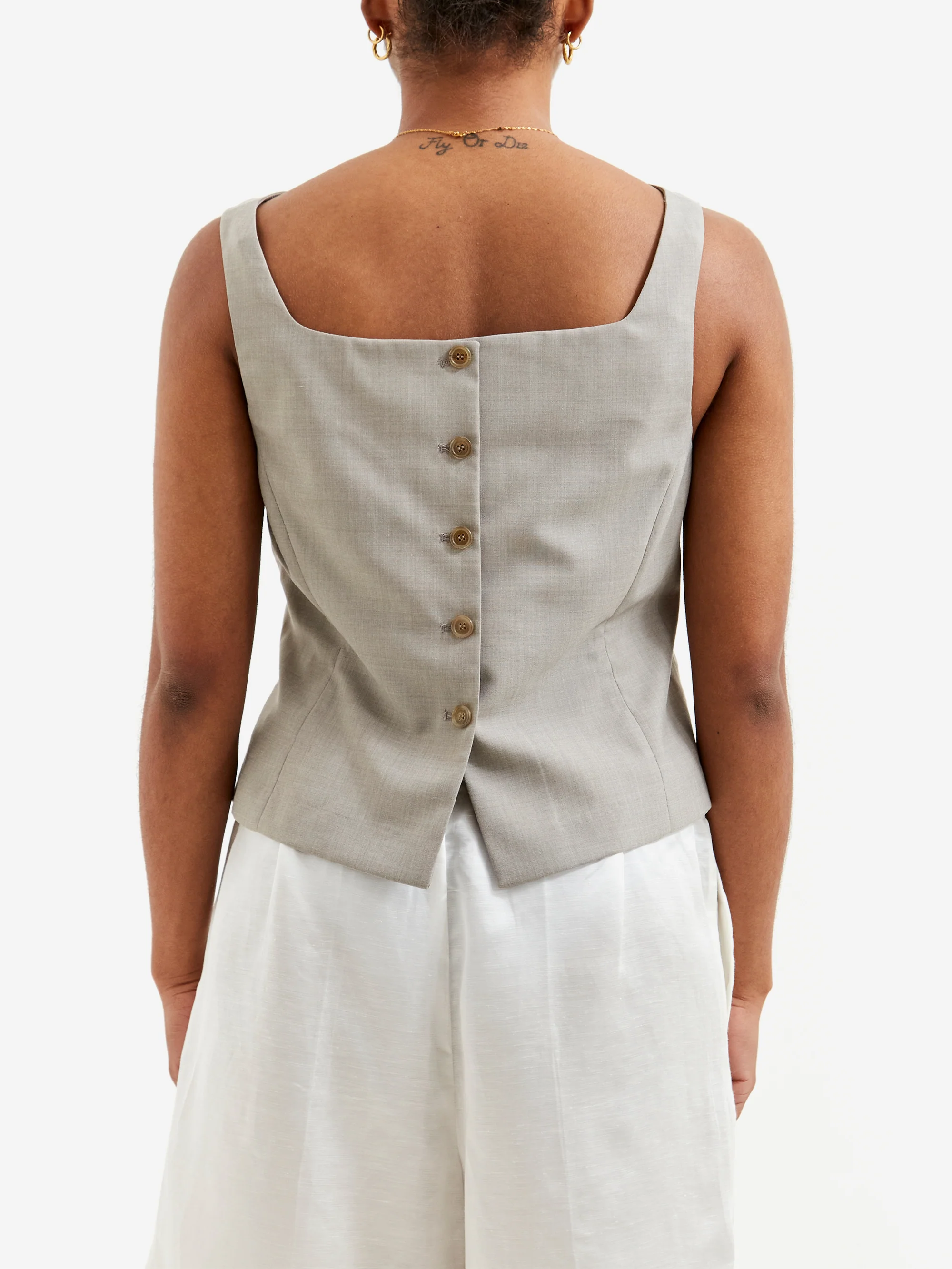 AMOMENTO Scoop Neck Two Way Vest - Beige - Image 4