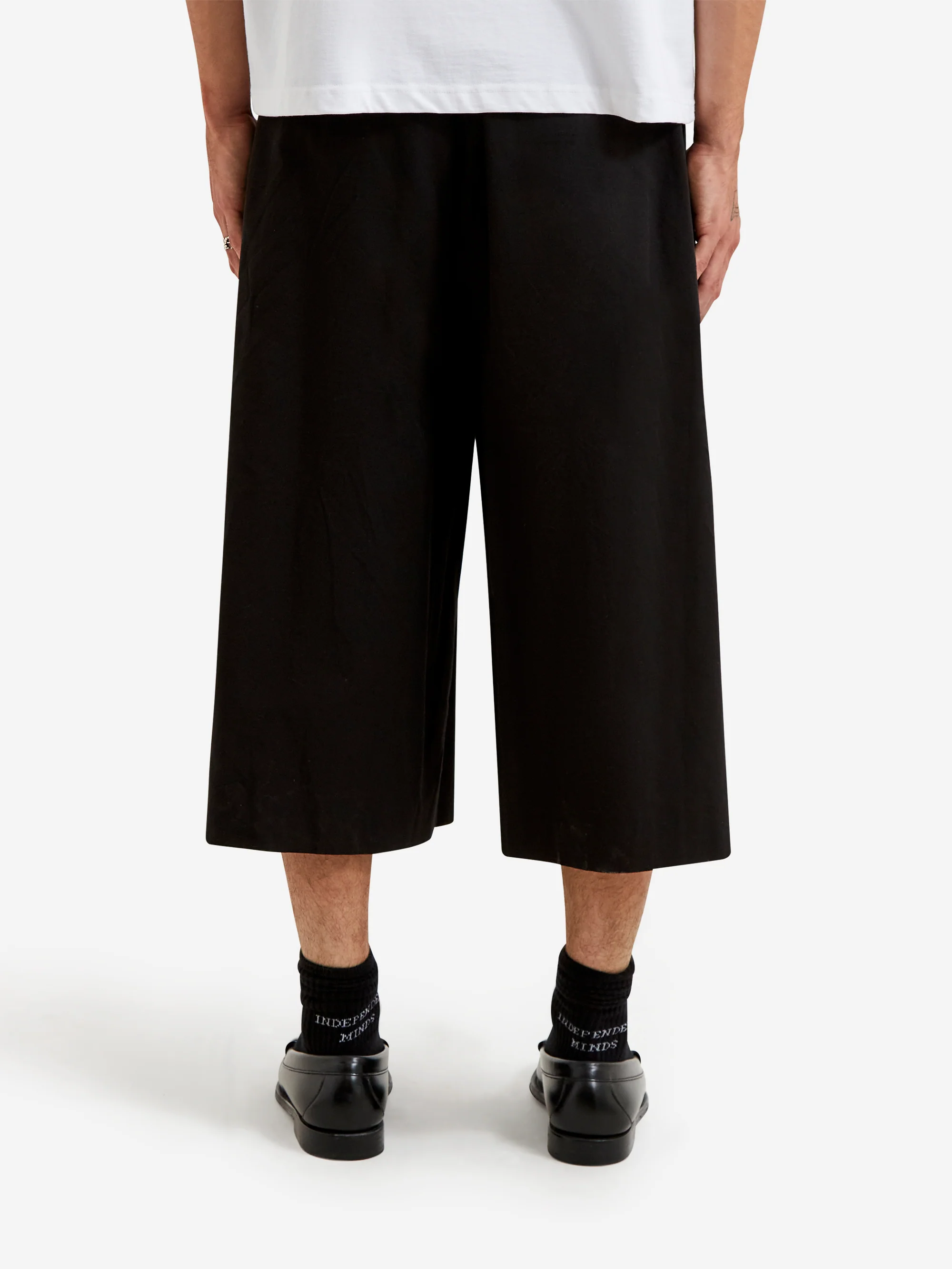 AMOMENTO Wide Bermuda Pants - Black - Image 6