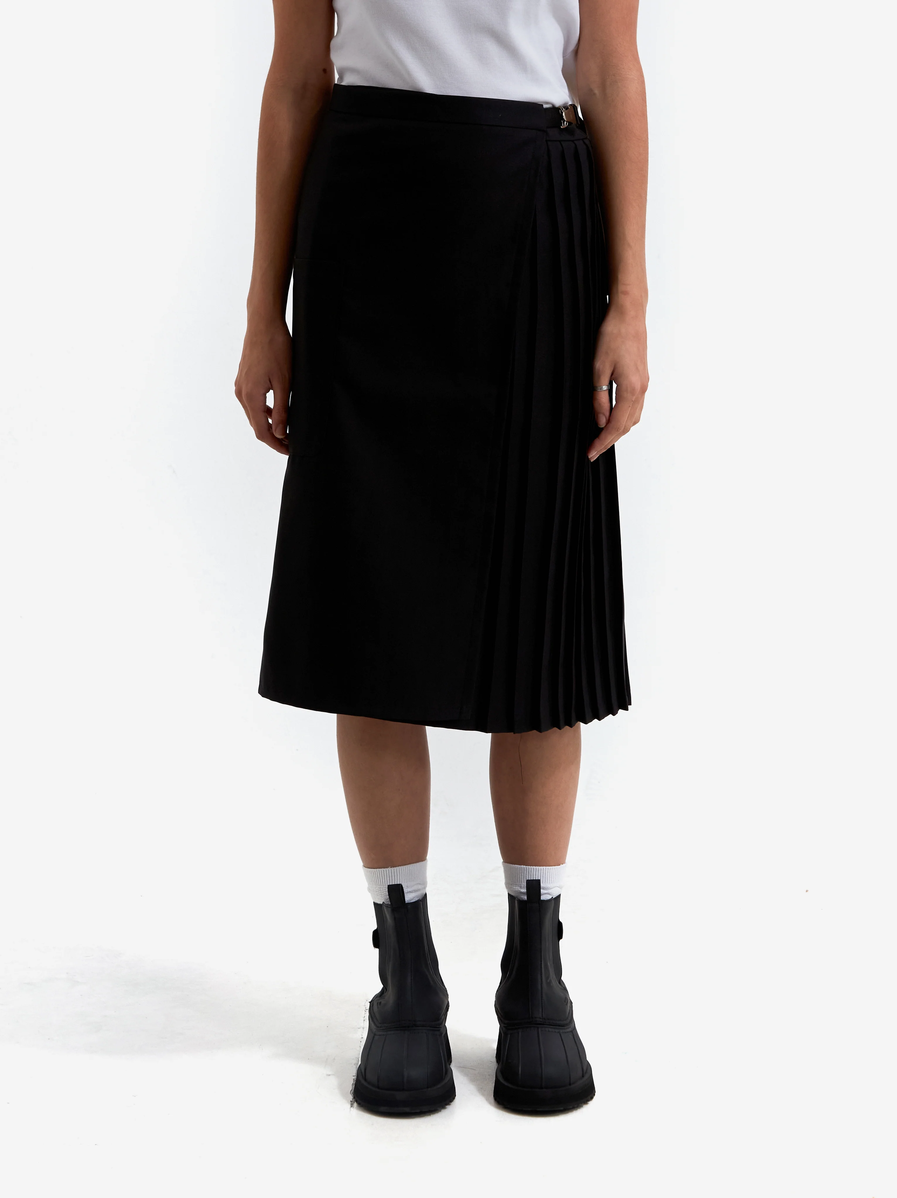 ARCS HOPE Skirt - Black