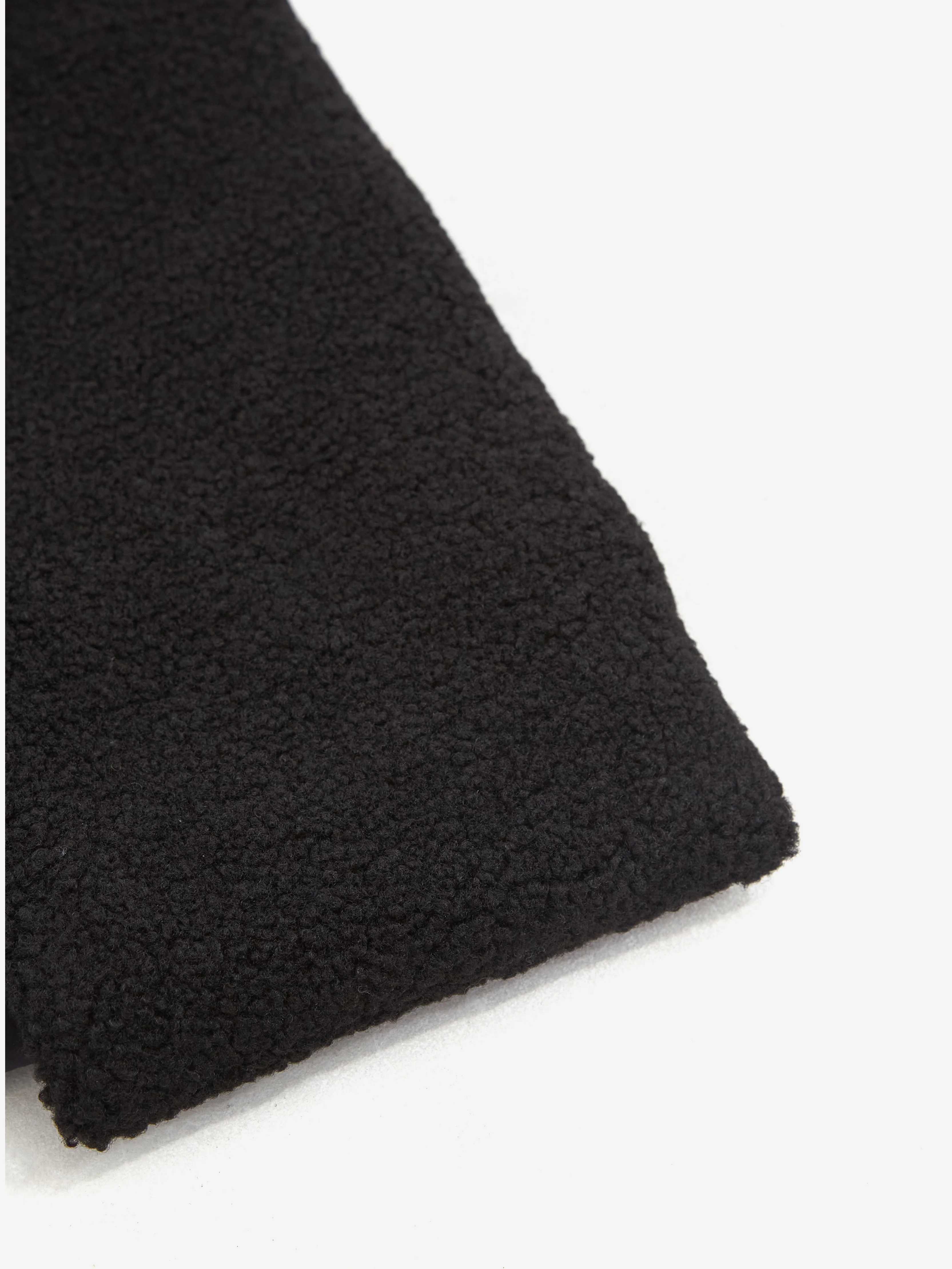 Beams Plus Muffler Boa Quilting - Black - Image 2