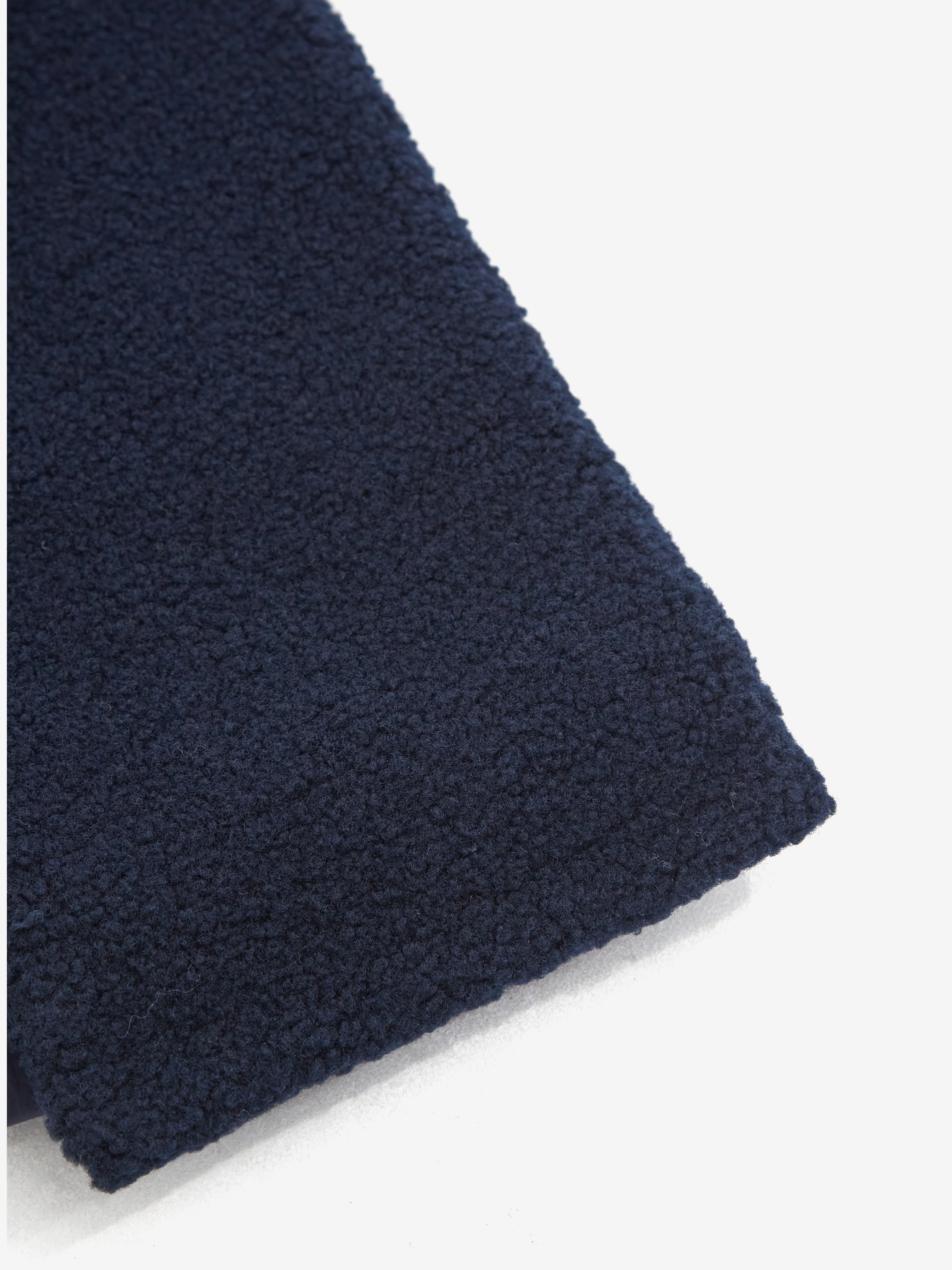 Beams Plus Muffler Boa Quilting - Navy - Image 2