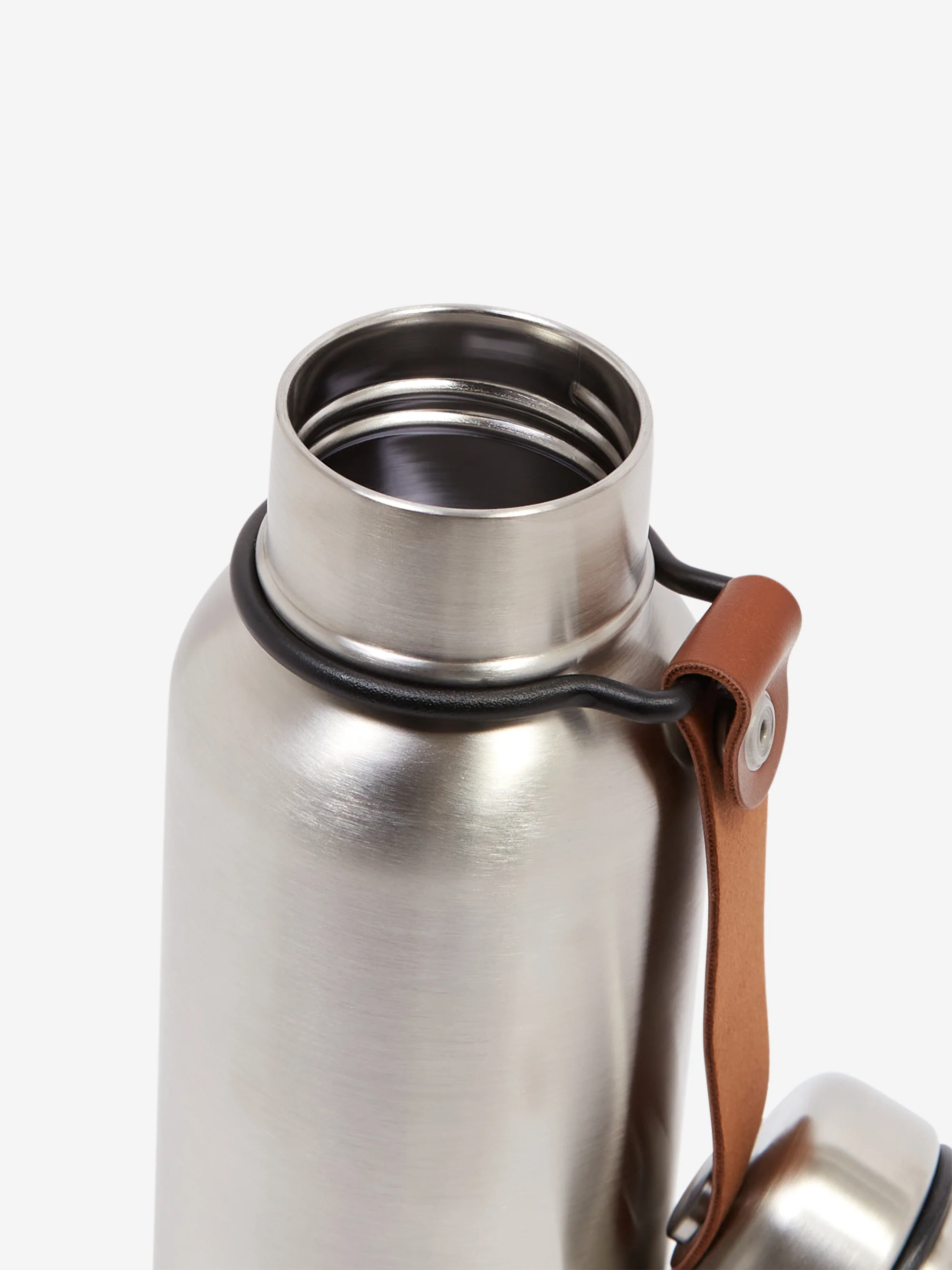 Black+Blum Insulated Leak Proof Water Bottle - Stainless Steel - Image 3