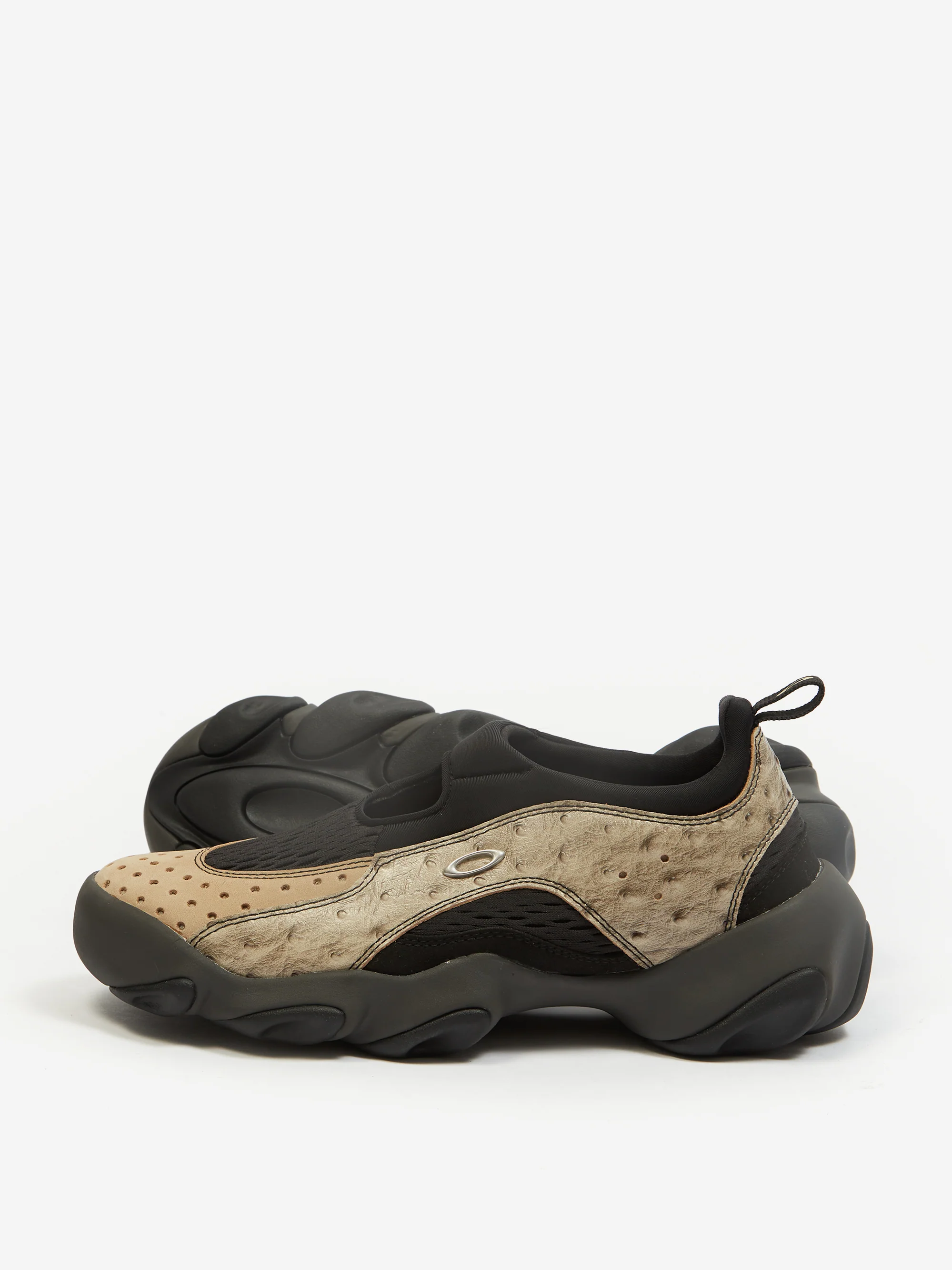 Brain Dead x Oakley Factory Team Ostrich Flesh Sandal W - Castle/Black - Image 7