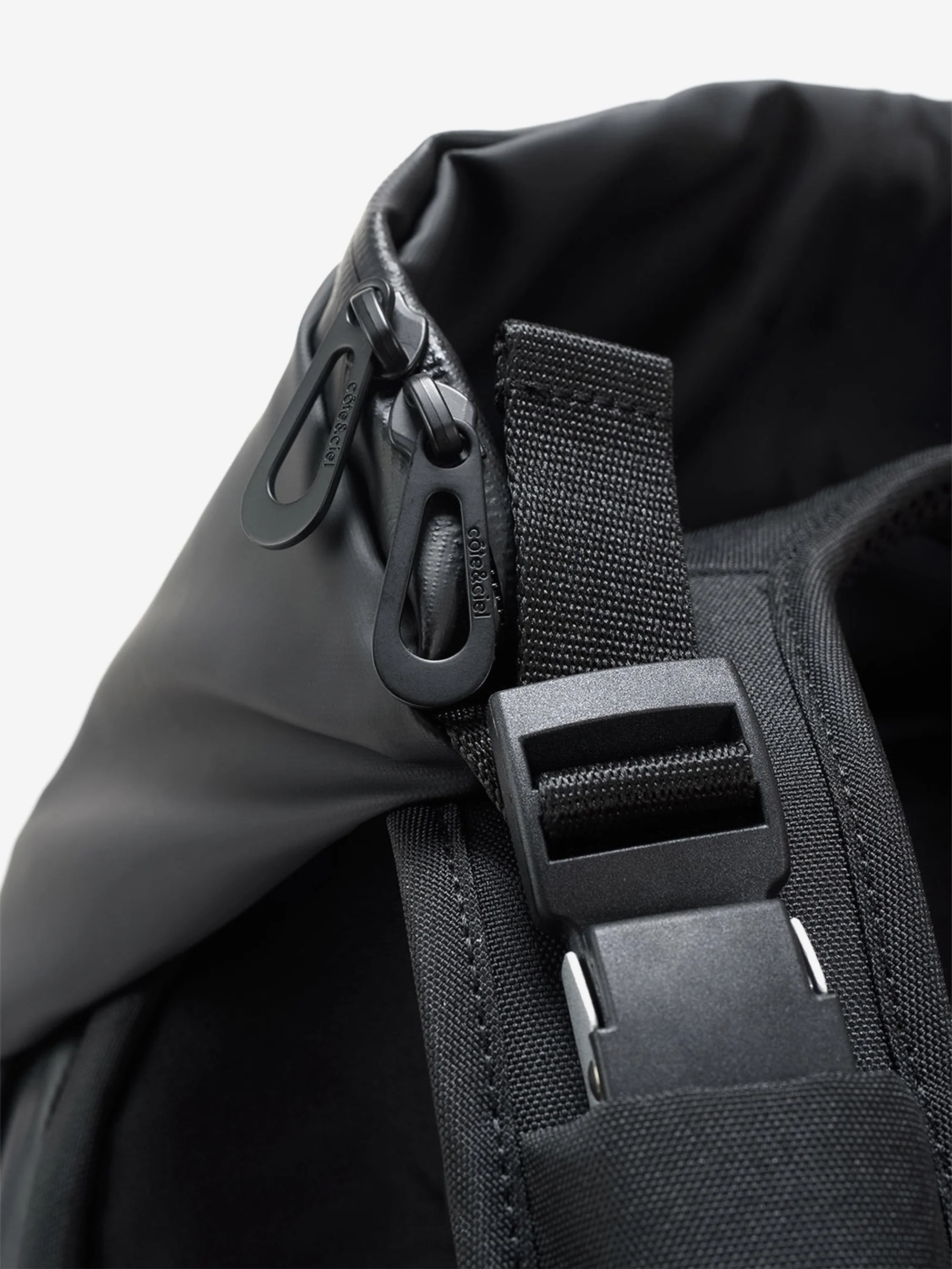 côte&ciel Nile S Obsidian Bag - Black - Image 6