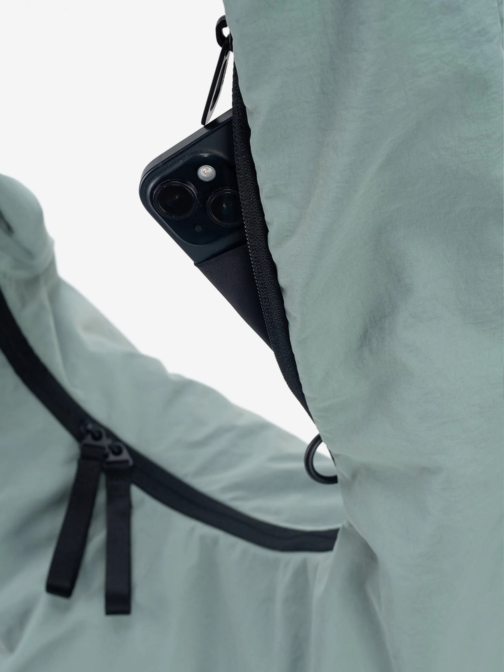 côte&ciel S Smooth Bag -- Sage Green - Image 6
