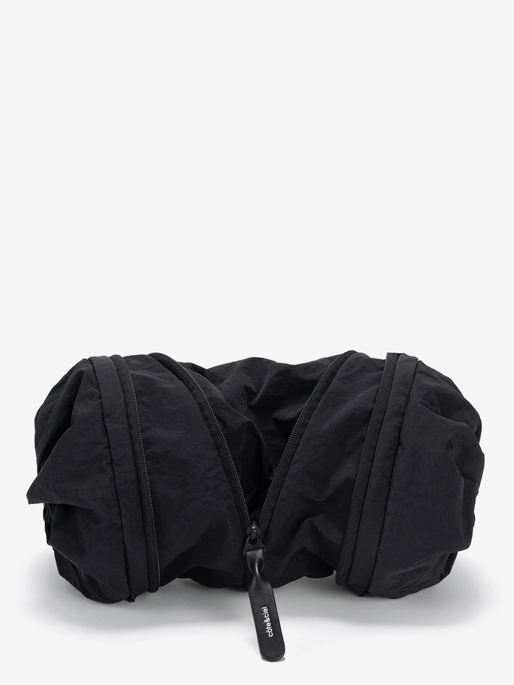 côte&ciel Vikos M Smooth Bag - Black - Image 10