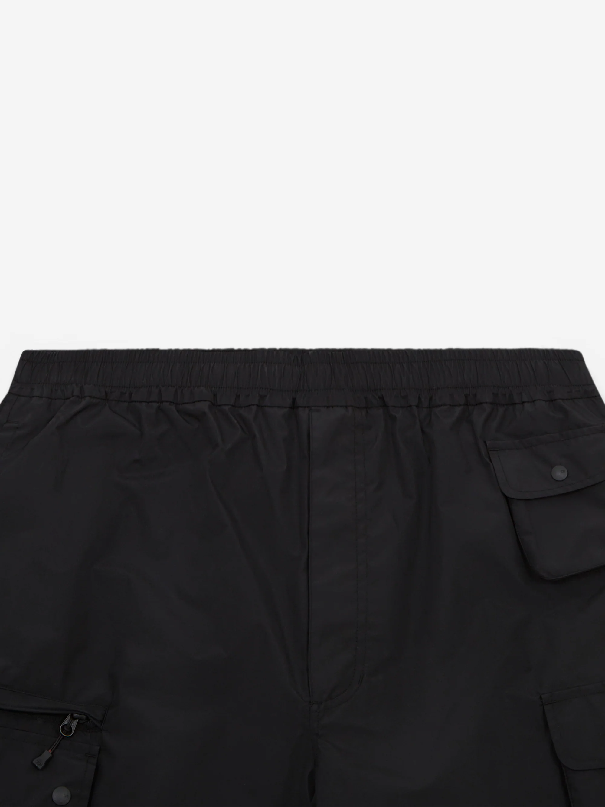 Daiwa Pier39 Gore-Tex Windstopper® Perfect Fishing Shorts - Black - Image 3