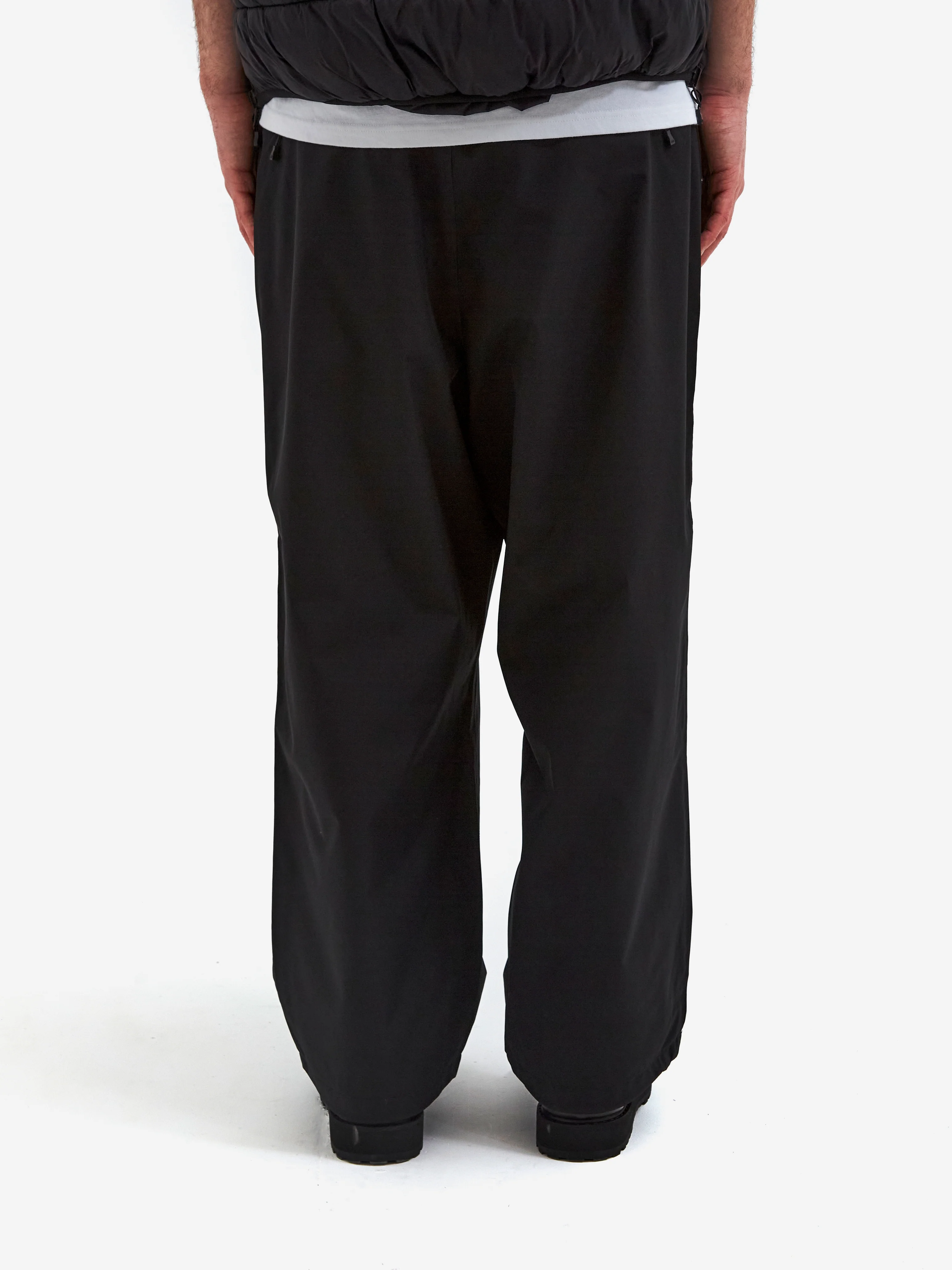 DAIWA PIER39 Gore-Tex Windstopper Tech Easy Trousers - Black - Image 6