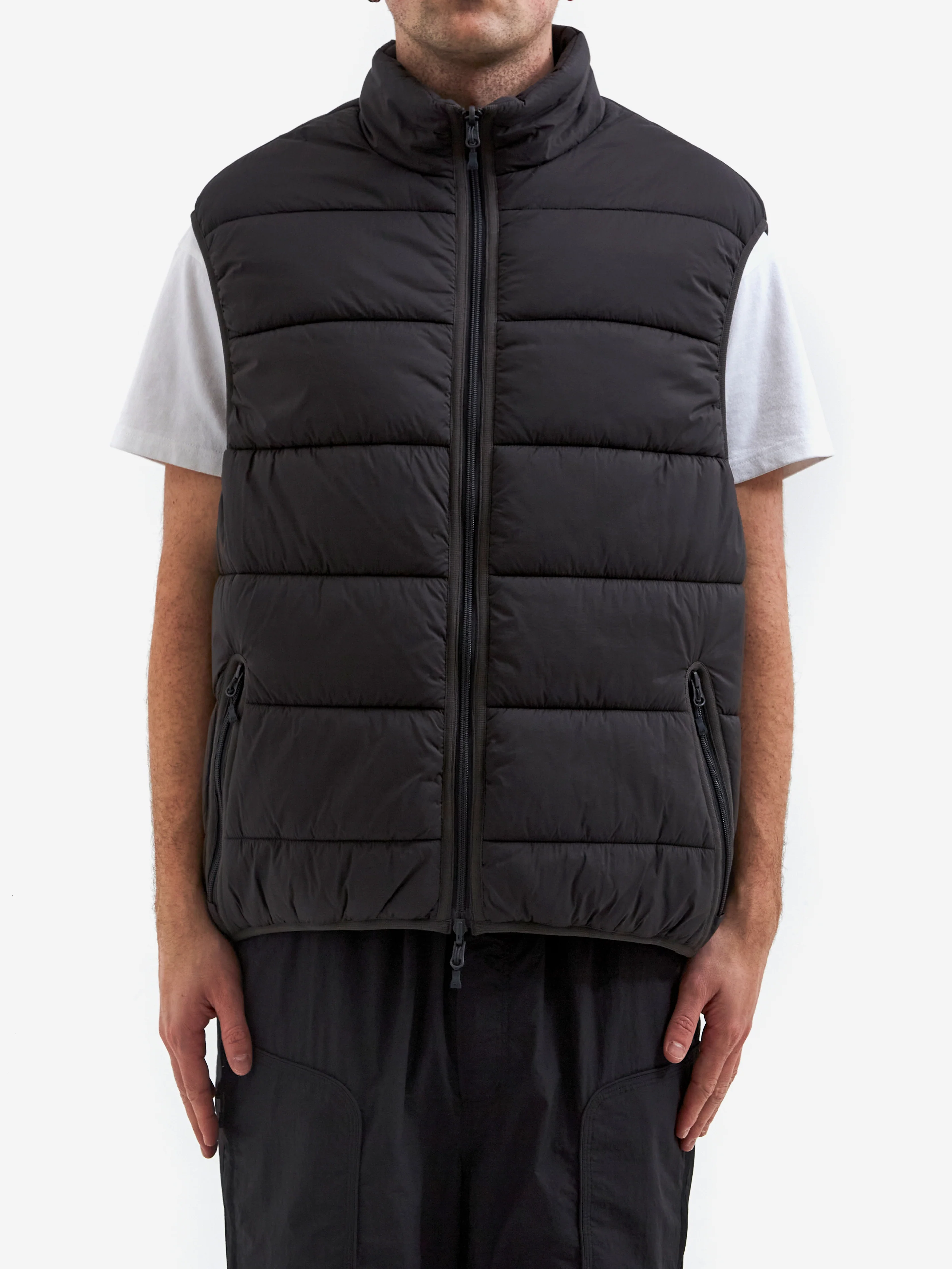 DAIWA PIER39 Tech Reversible Climbers Puff Vest - Charcoal - Image 2
