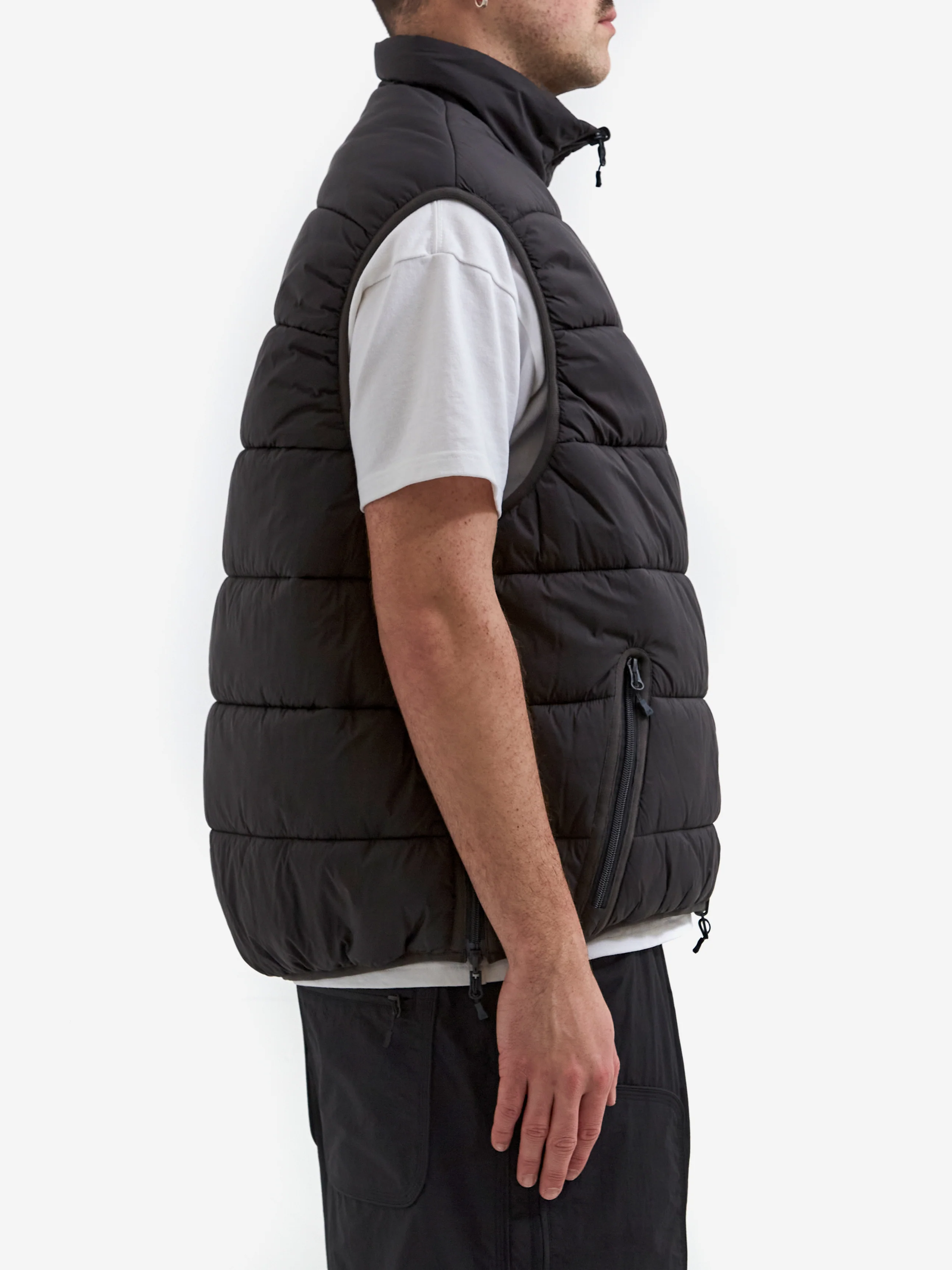 DAIWA PIER39 Tech Reversible Climbers Puff Vest - Charcoal - Image 9
