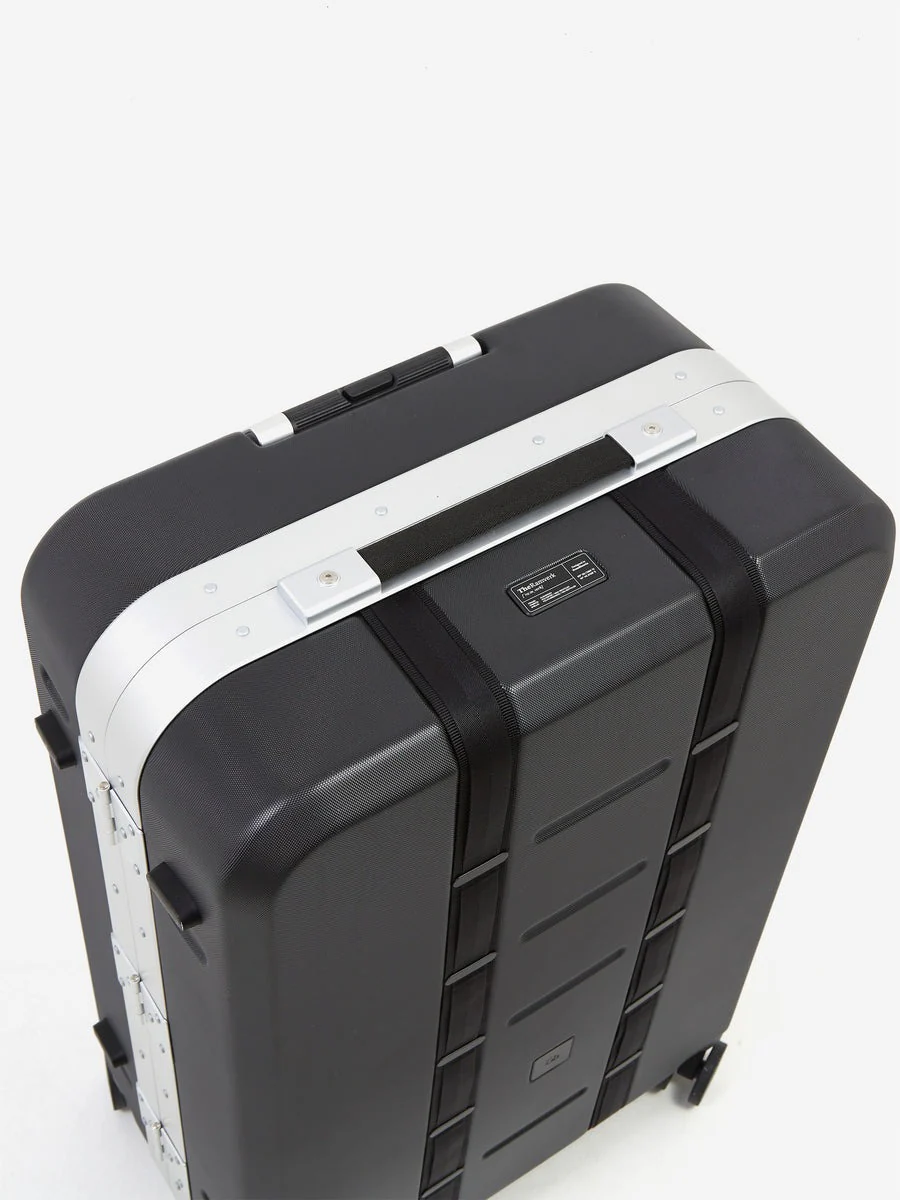 Db Ramverk Pro Check-in Luggage Medium - Black/Silver - Image 3