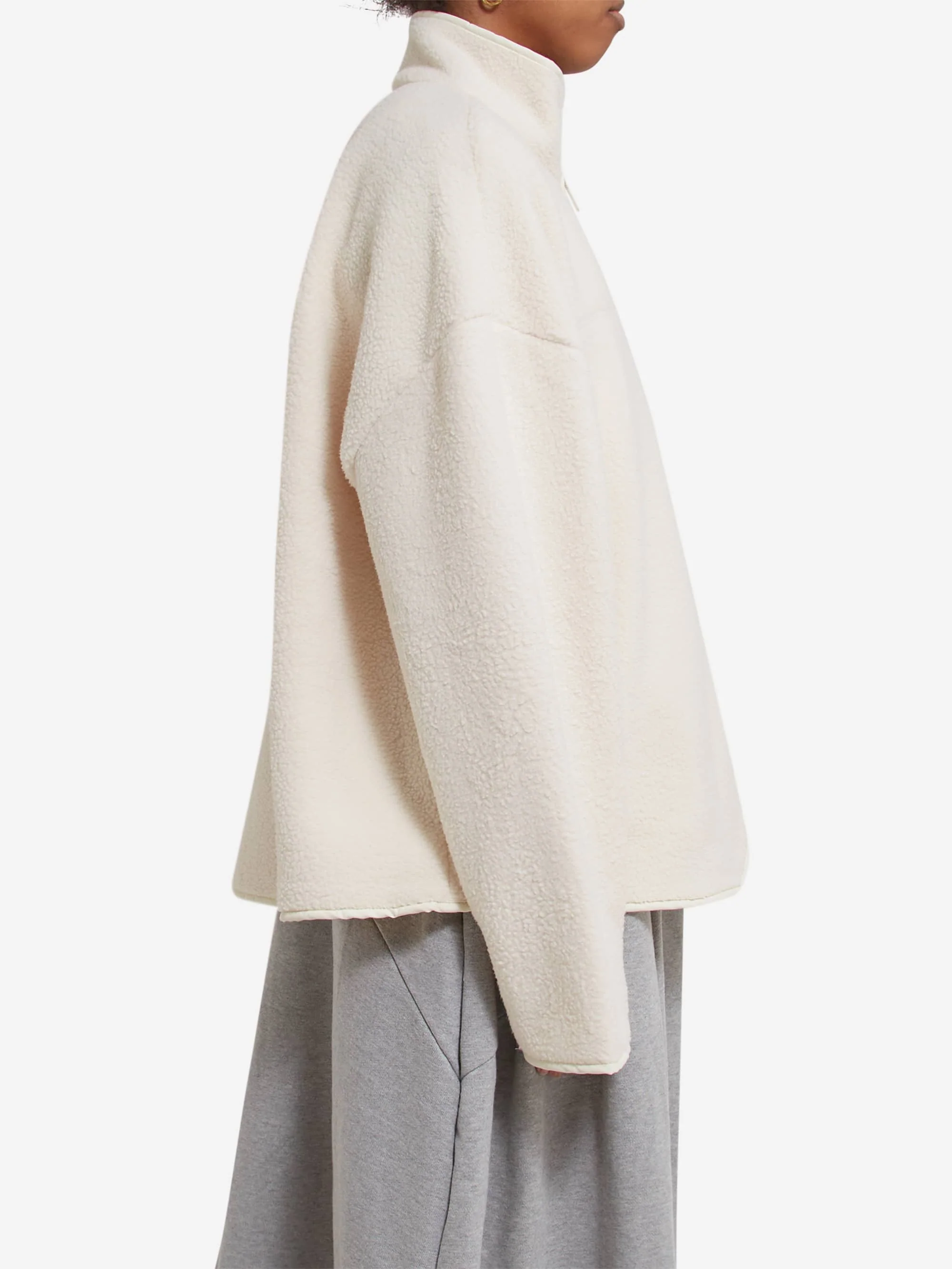 Estudio Niksen Boxy Wide Fleece - Cream - Image 6