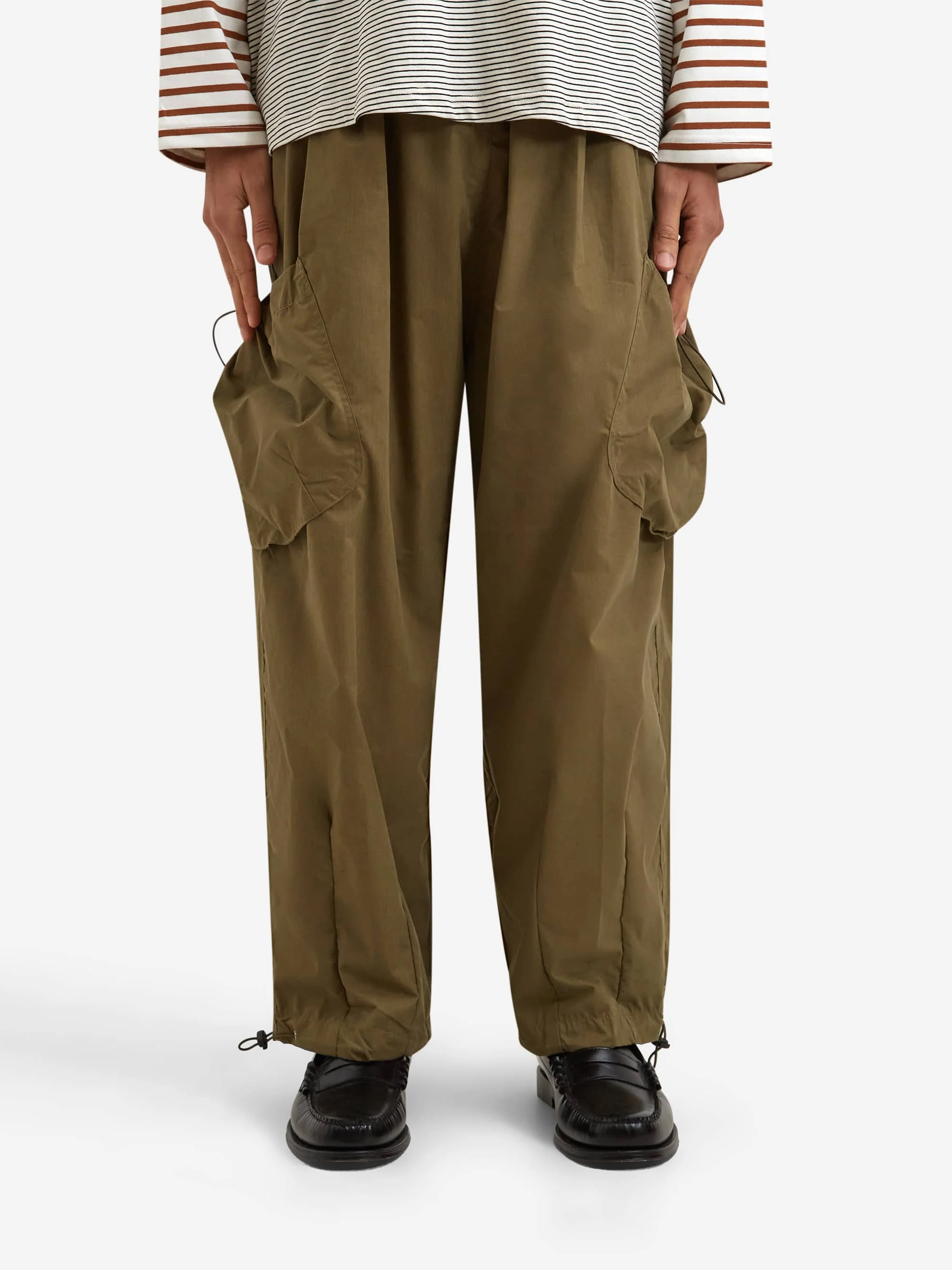Estudio Niksen Bungee Strap Cargo Pants - Khaki - Image 2