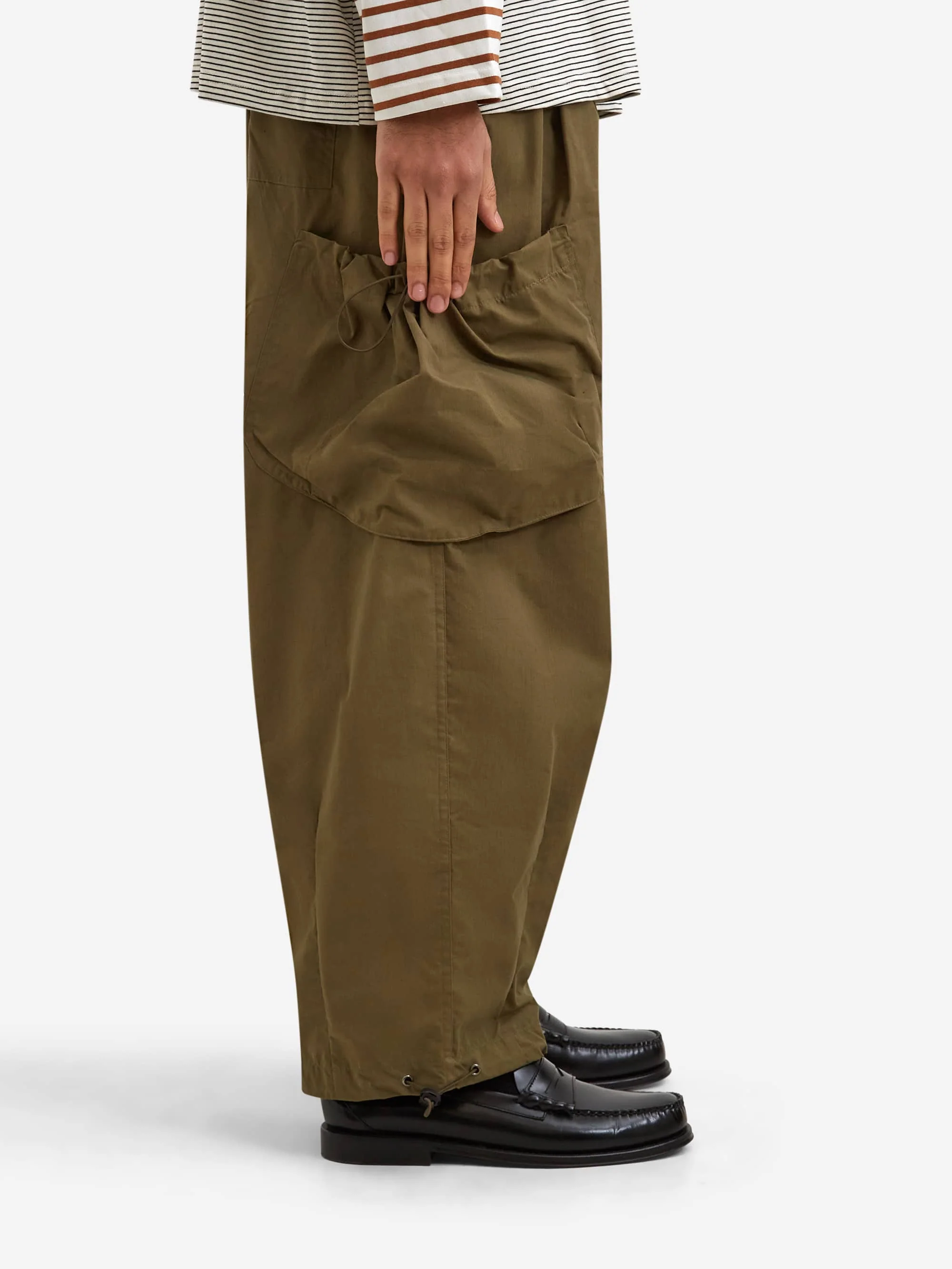 Estudio Niksen Bungee Strap Cargo Pants - Khaki - Image 5