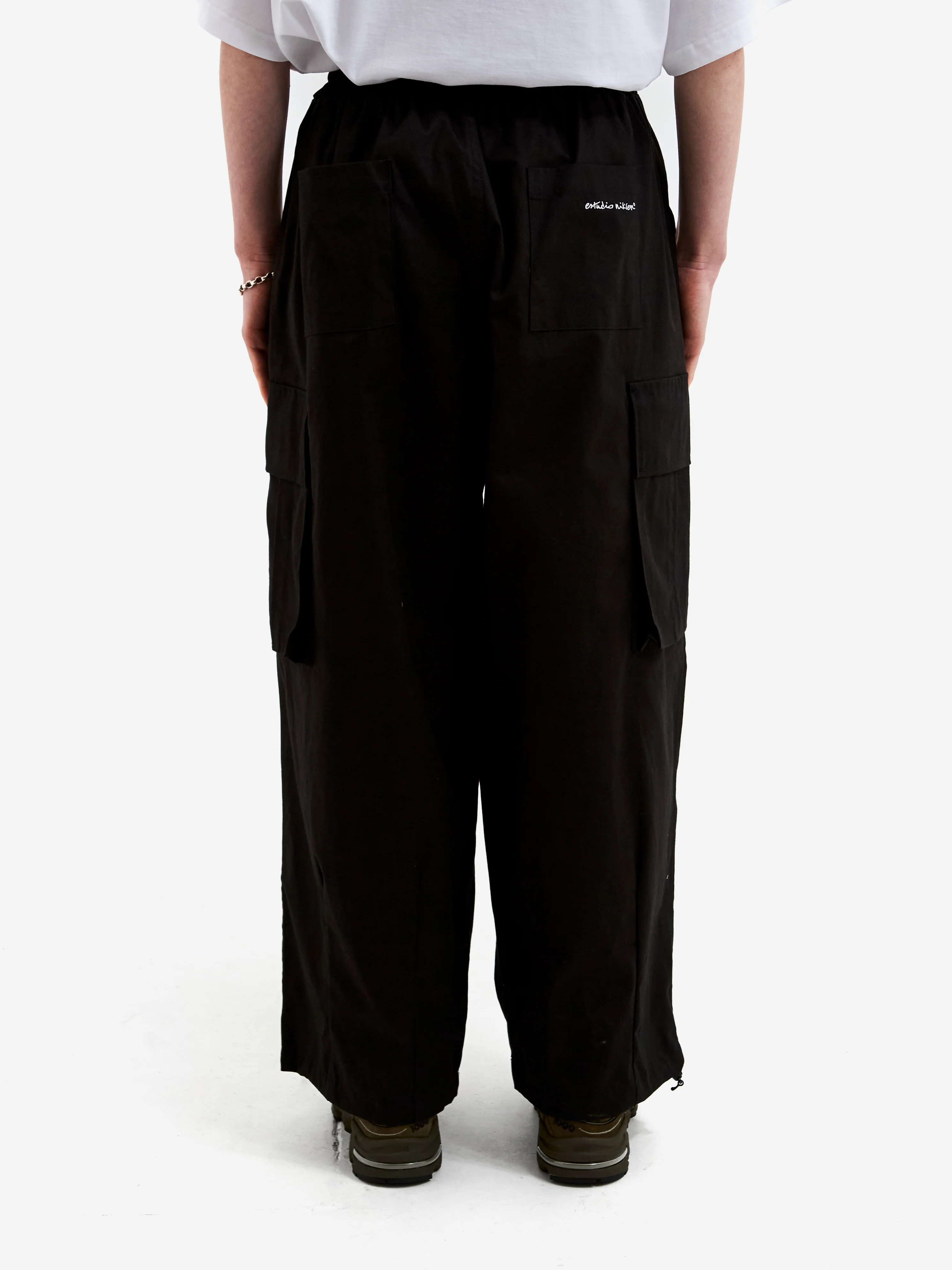 Estudio Niksen Cargo String Balloon Pants W - Black - Image 3