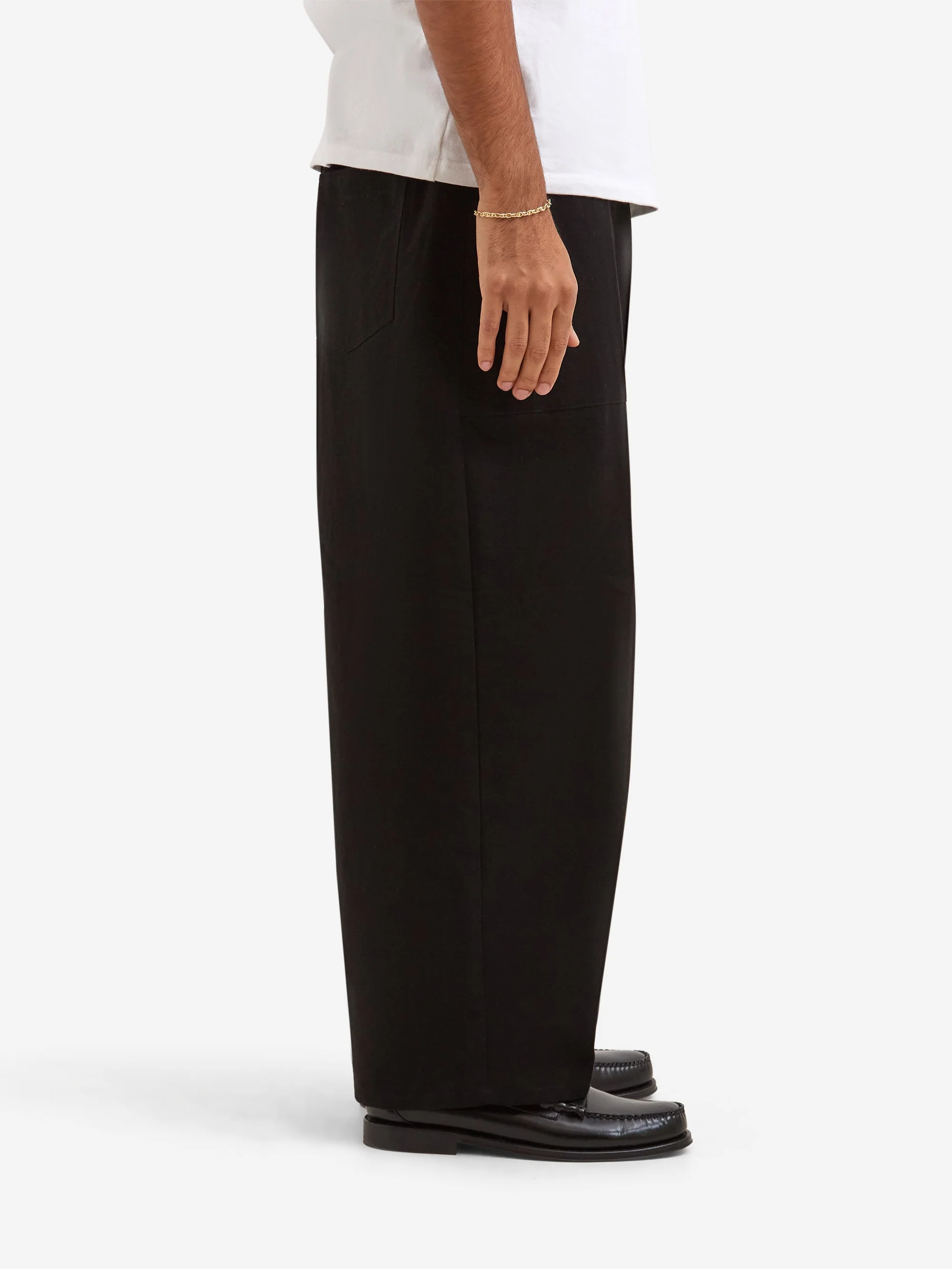 Estudio Niksen Patch Pocket Balloon Pants - Black - Image 5