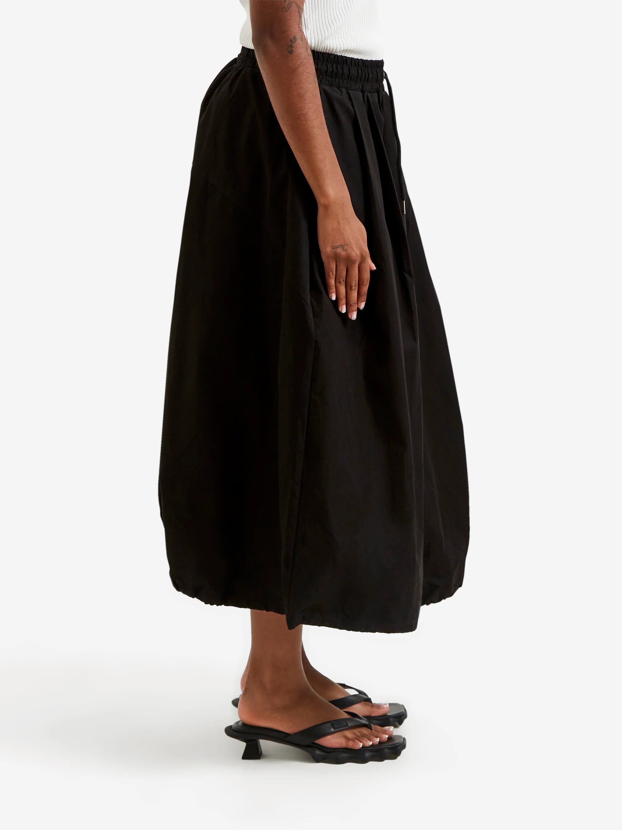 Estudio Niksen Pintuck Balloon Skirt W - Black - Image 2