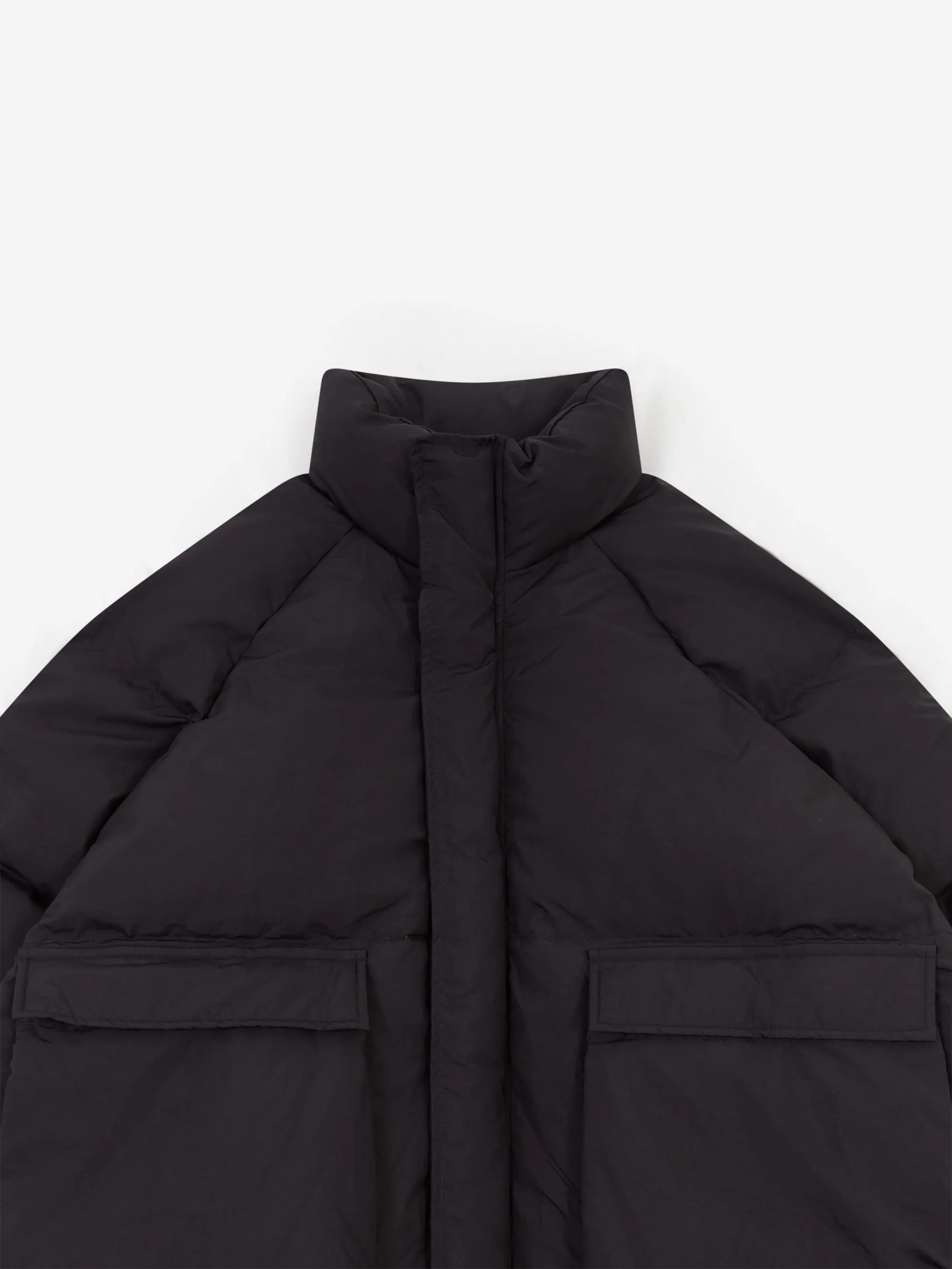 Estudio Niksen Raglan Puffer Jacket - Black - Image 2