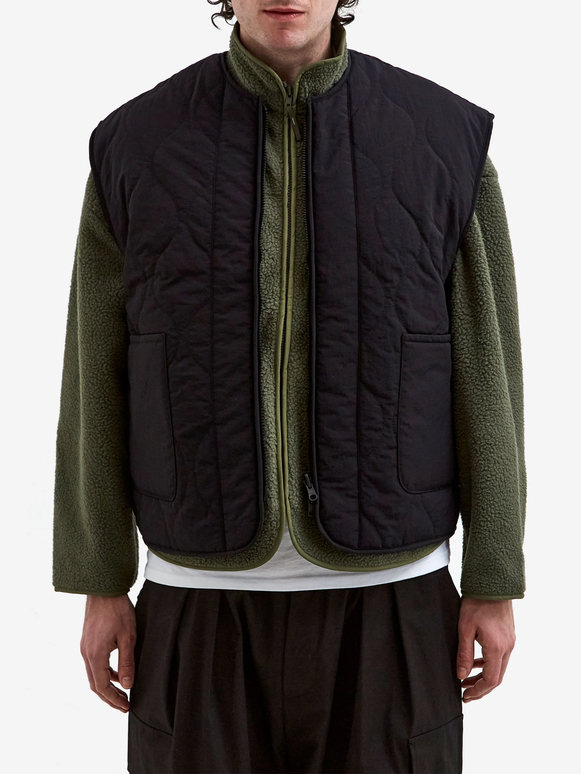 Estudio Niksen Reversible Nylon / Fleece Vest - Black - Image 2