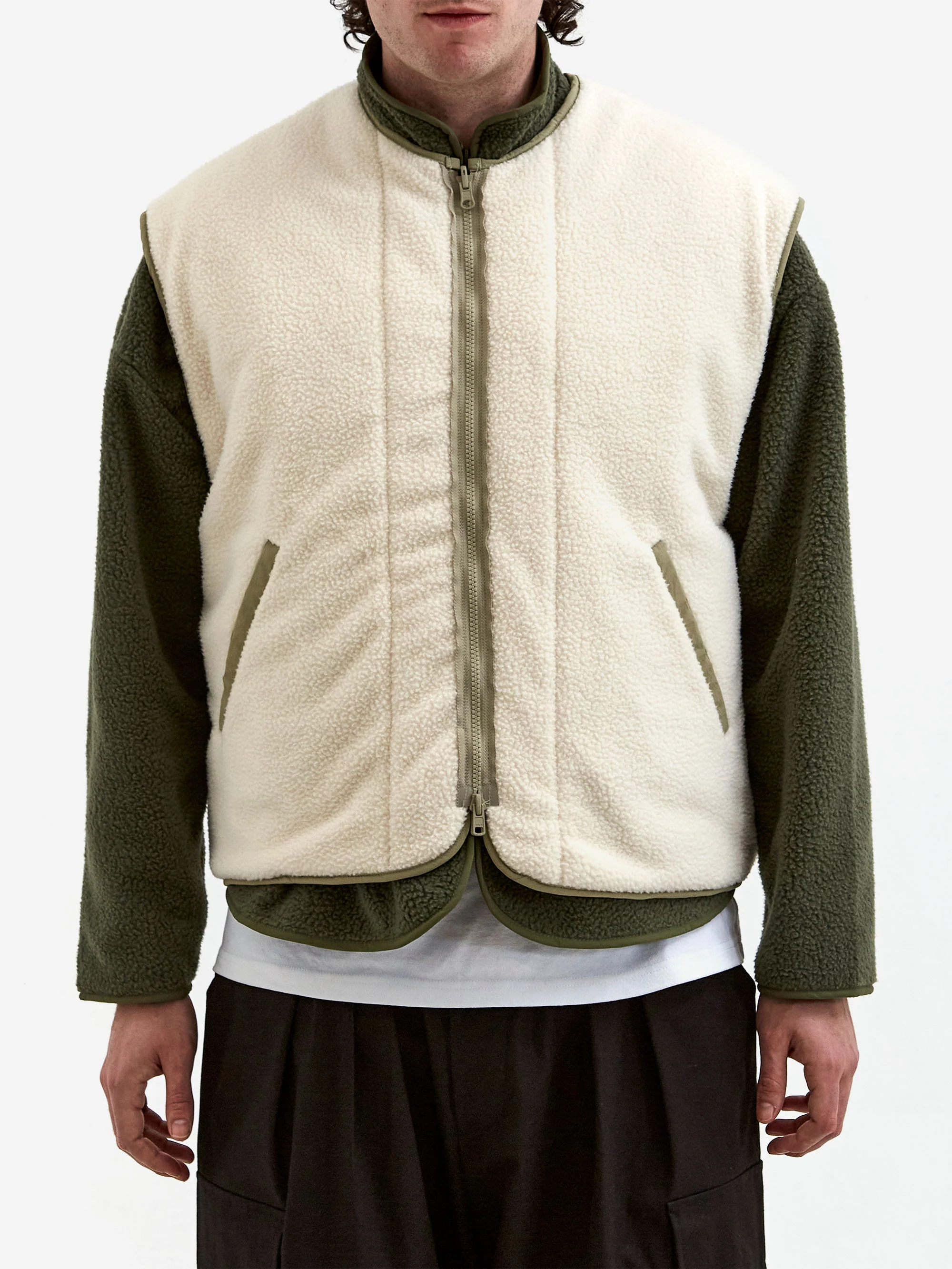 Estudio Niksen Reversible Nylon / Fleece Vest - Sage - Image 8