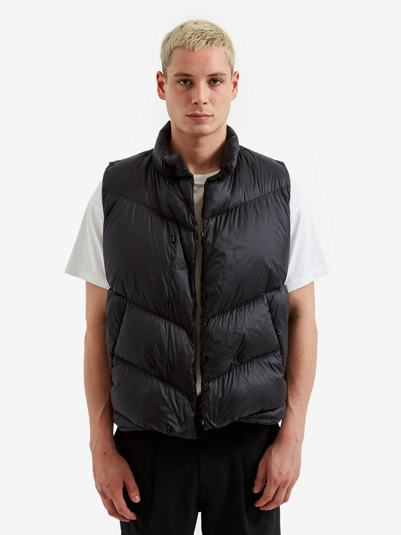 F/CE 2Way Diagonal Down Vest - Black - Image 12
