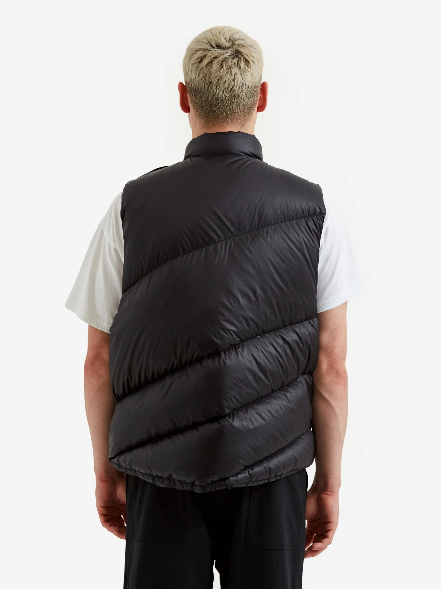 F/CE 2Way Diagonal Down Vest - Black - Image 13