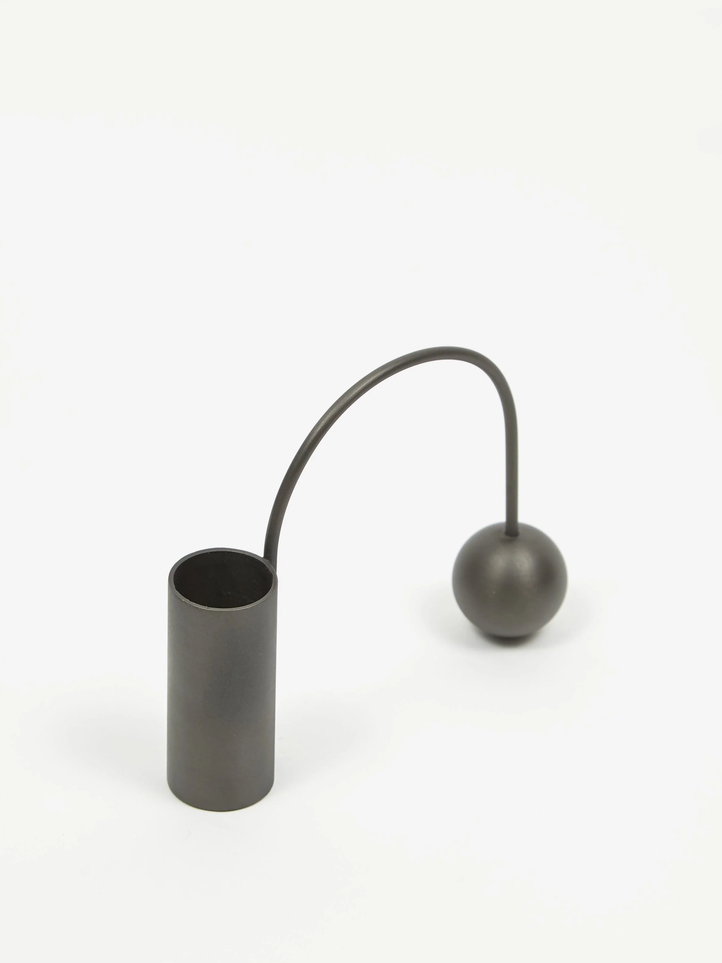 ferm LIVING Balance Candle Holder - Black Brass - Image 3