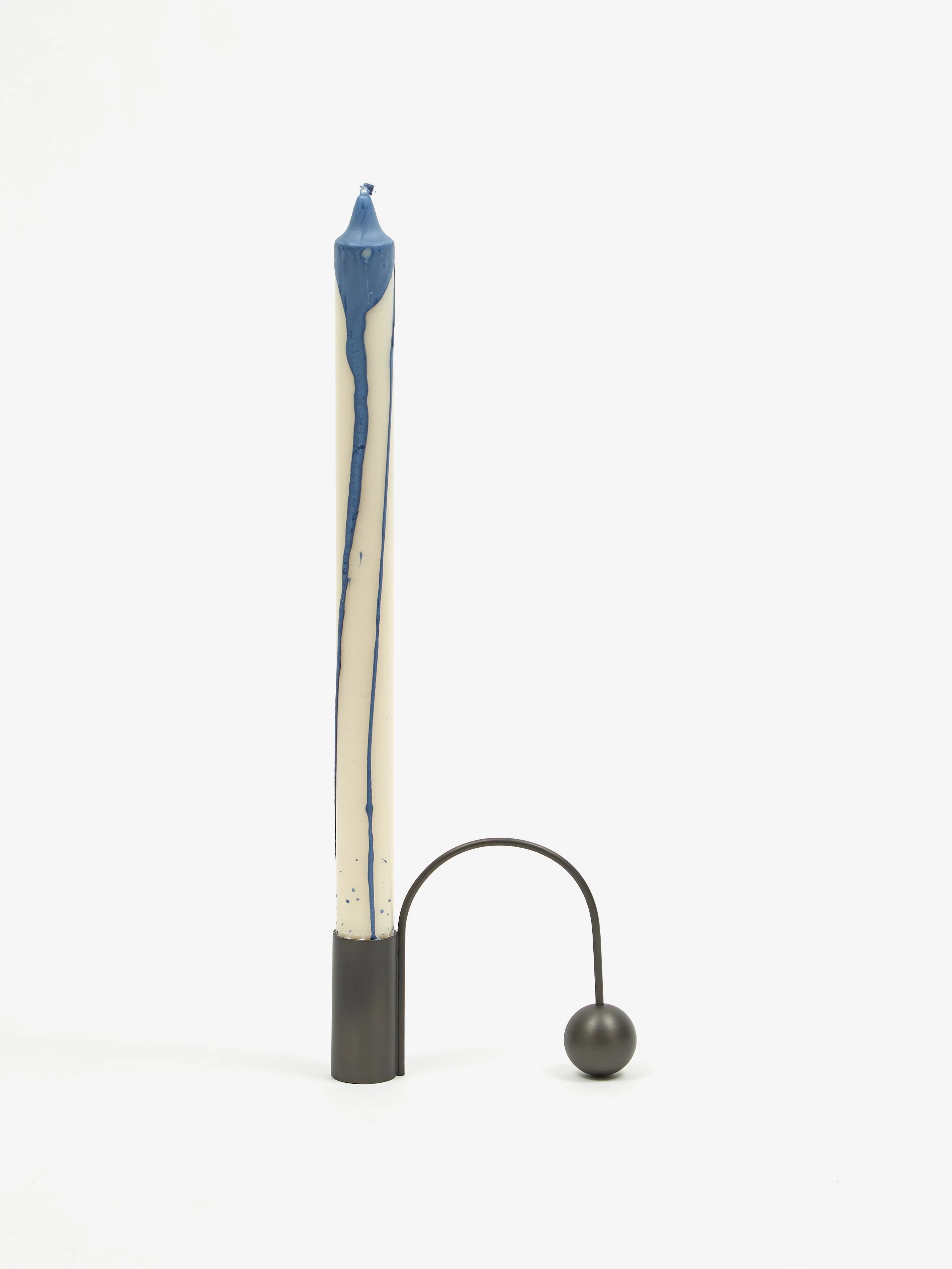 ferm LIVING Balance Candle Holder - Black Brass - Image 4