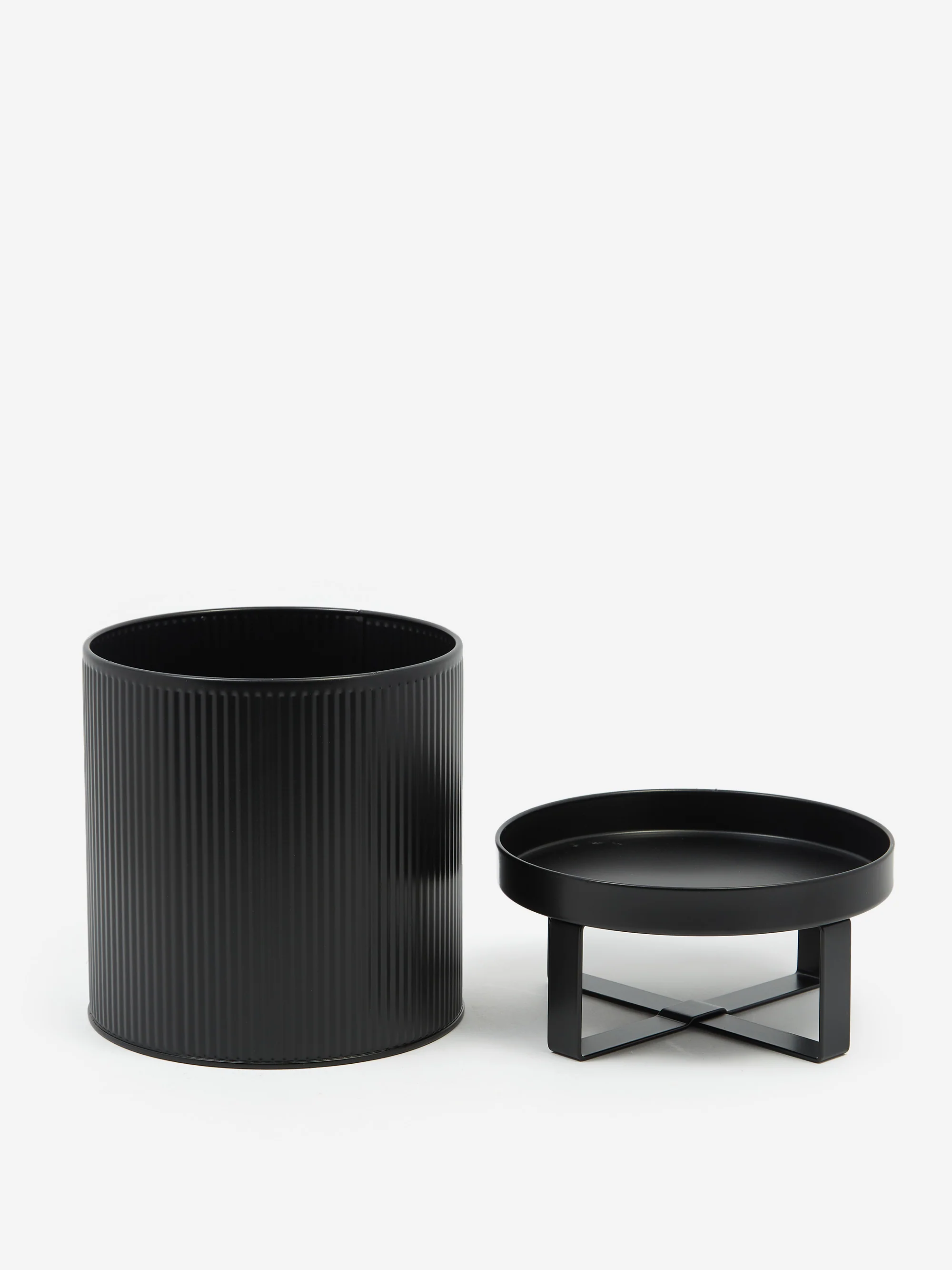 ferm LIVING Bau Plant Pot - Small - Black - Image 2