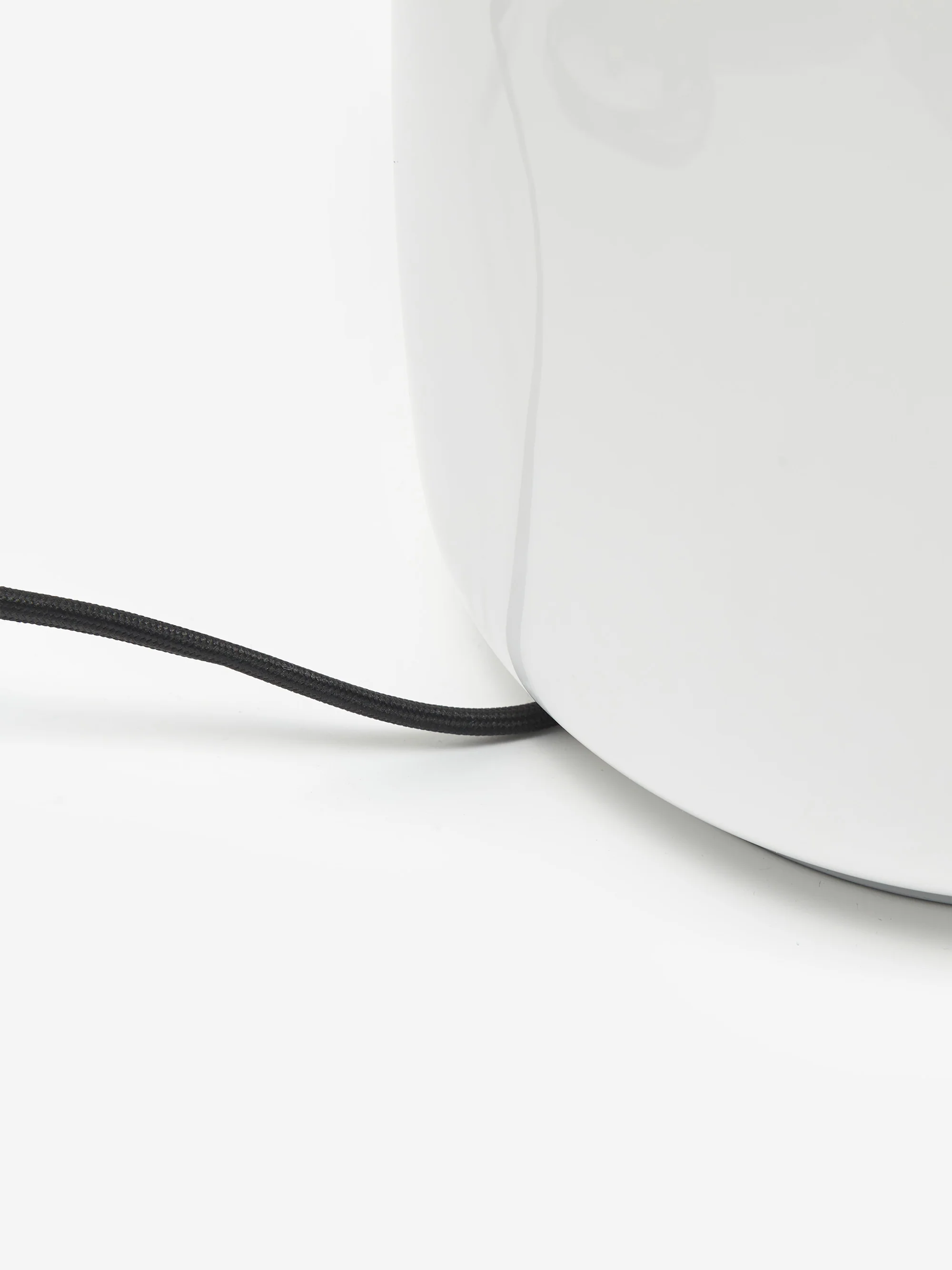 ferm LIVING Bell Table Lamp - White - Image 4