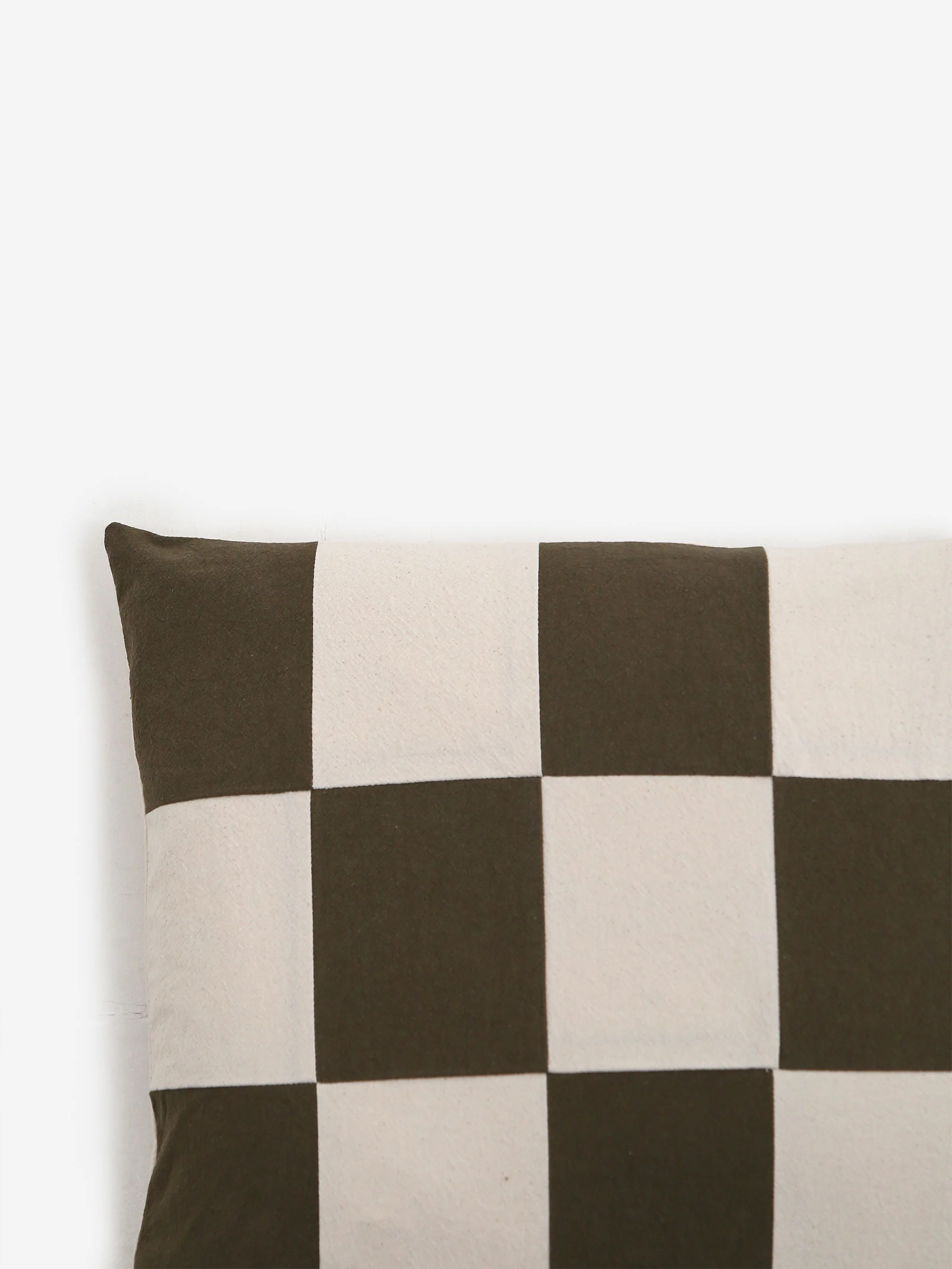 ferm LIVING Fold Patchwork Cushion - Dark Olive/Undyed - Image 2