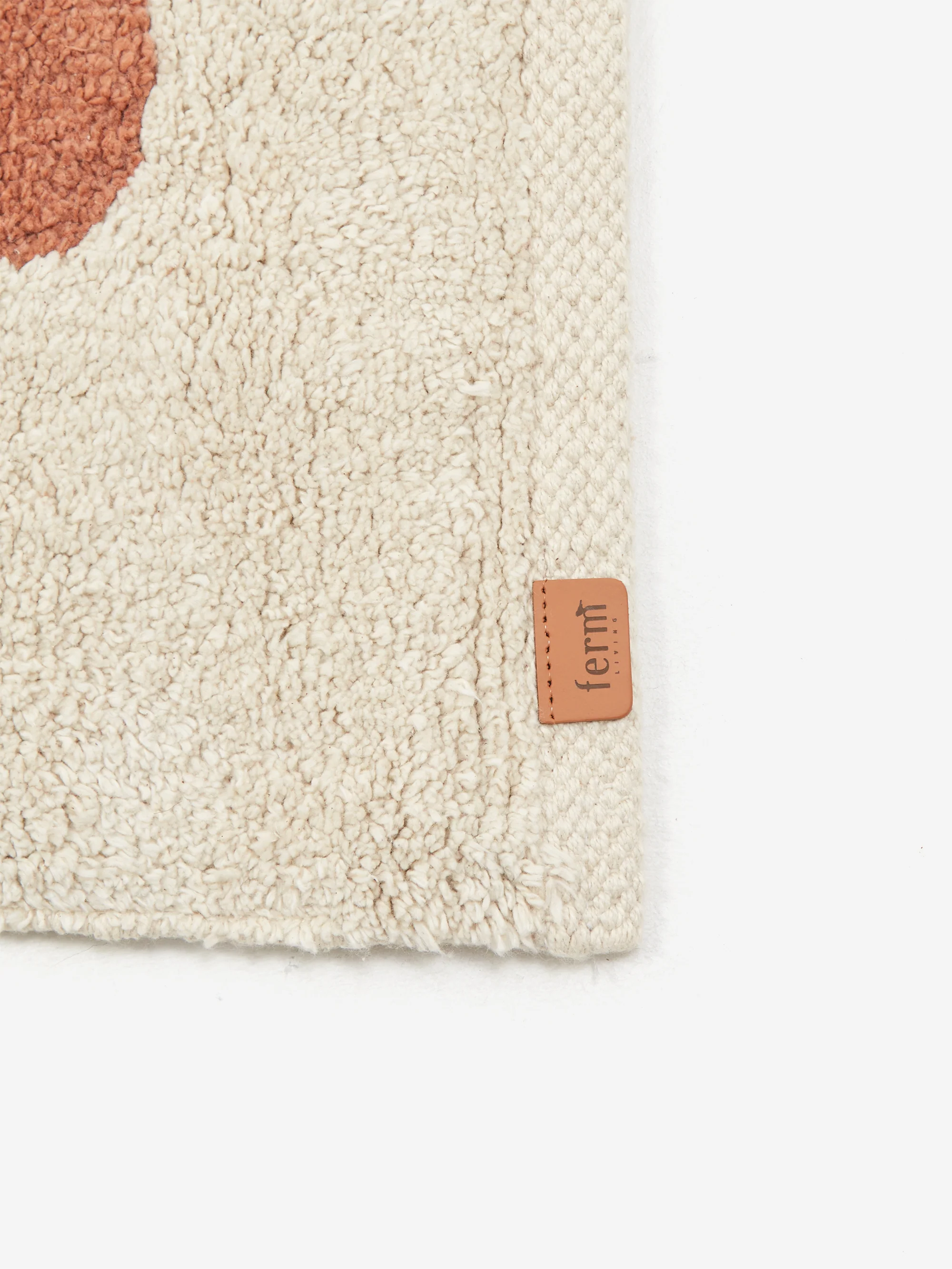 ferm LIVING Lay Washable Mat - Parchment/Rust - Image 2