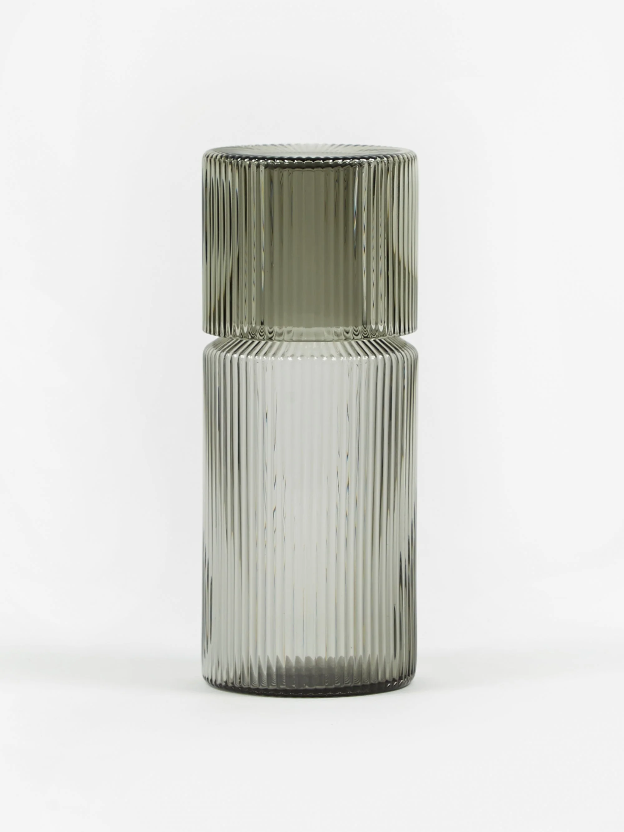 ferm LIVING Ripple Carafe Set - Smoked Grey - Image 2