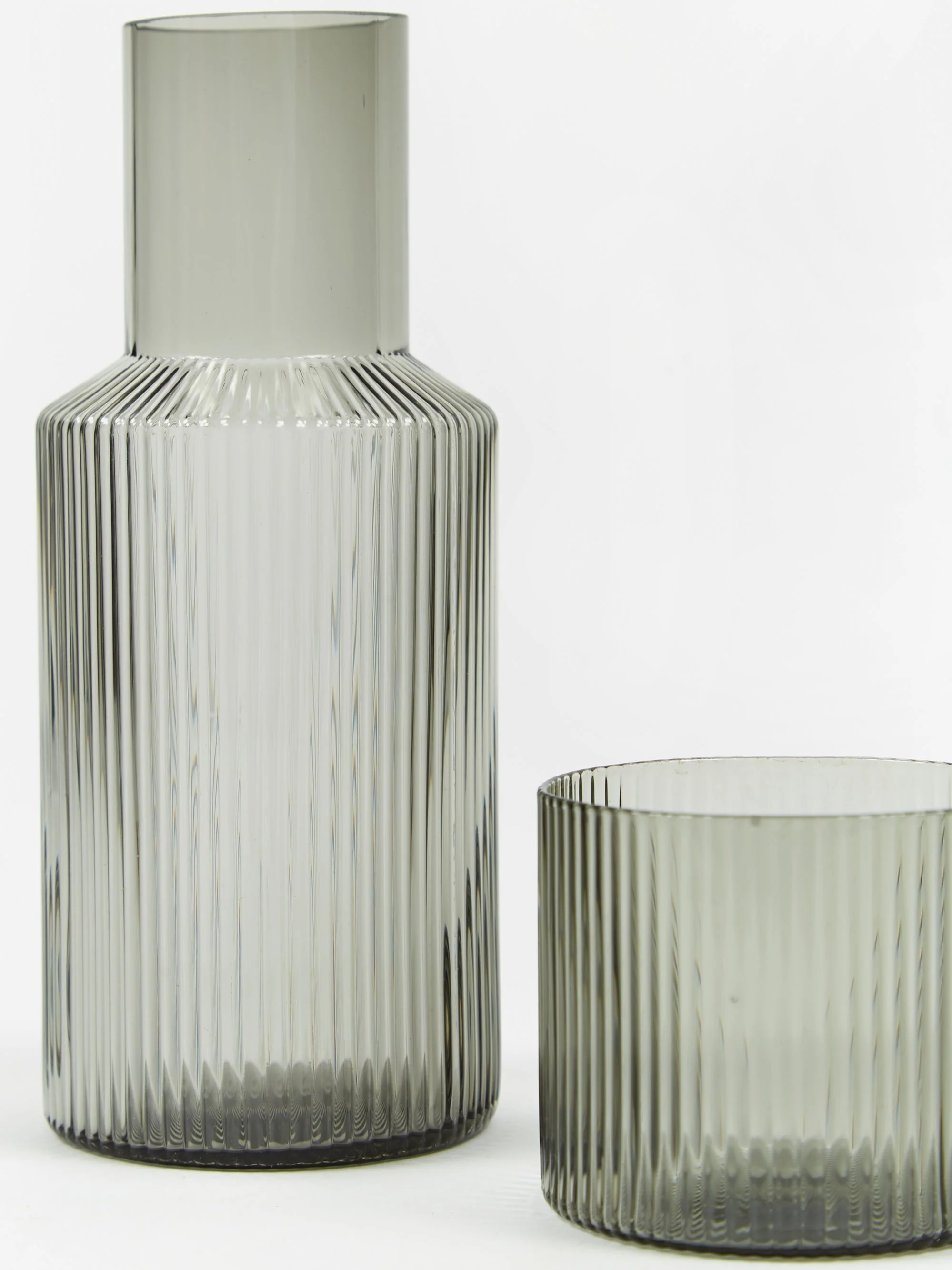 ferm LIVING Ripple Carafe Set - Smoked Grey - Image 3