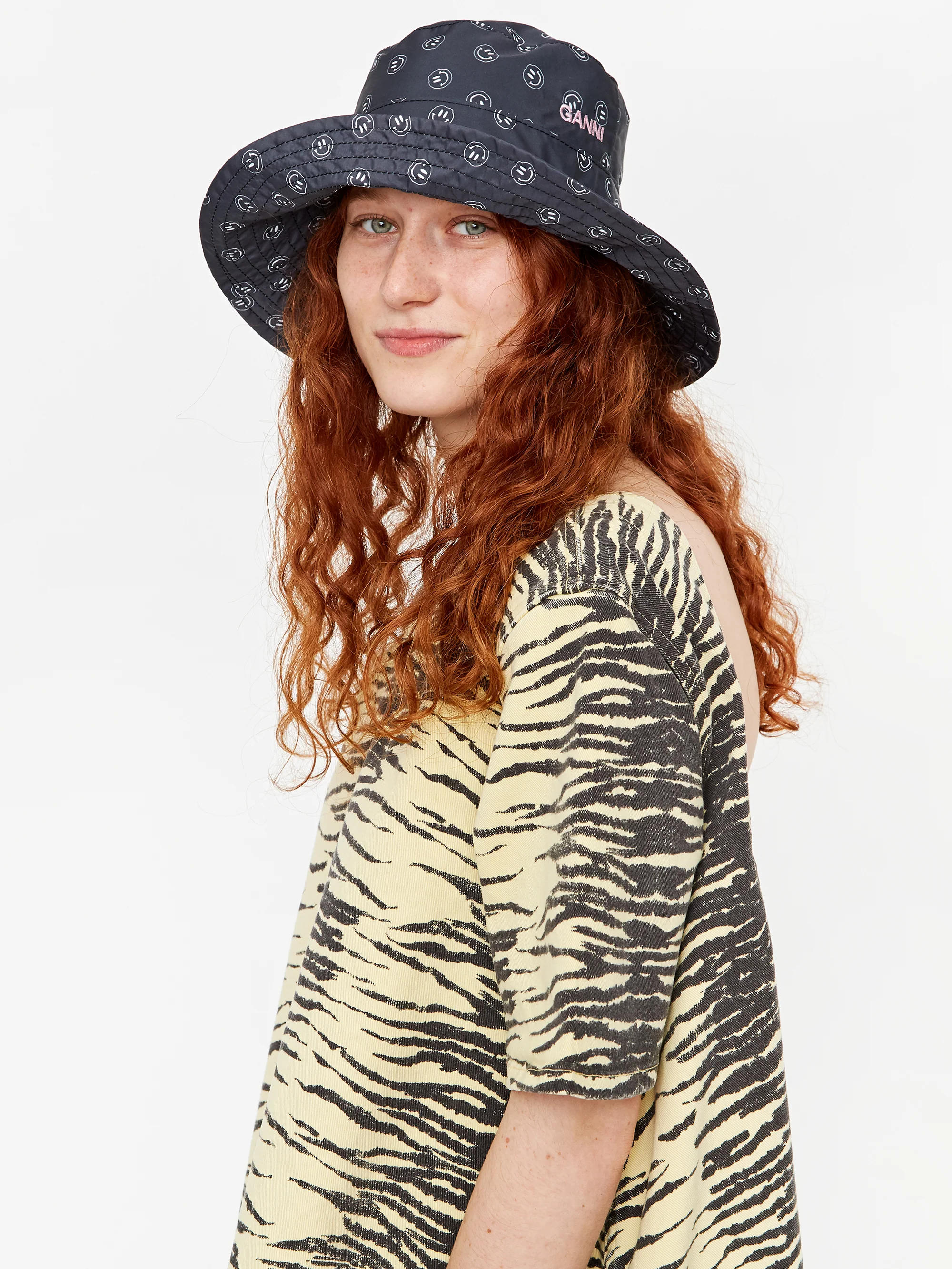 Ganni Recycled Tech Fabric Bucket Hat - Phantom - Image 5