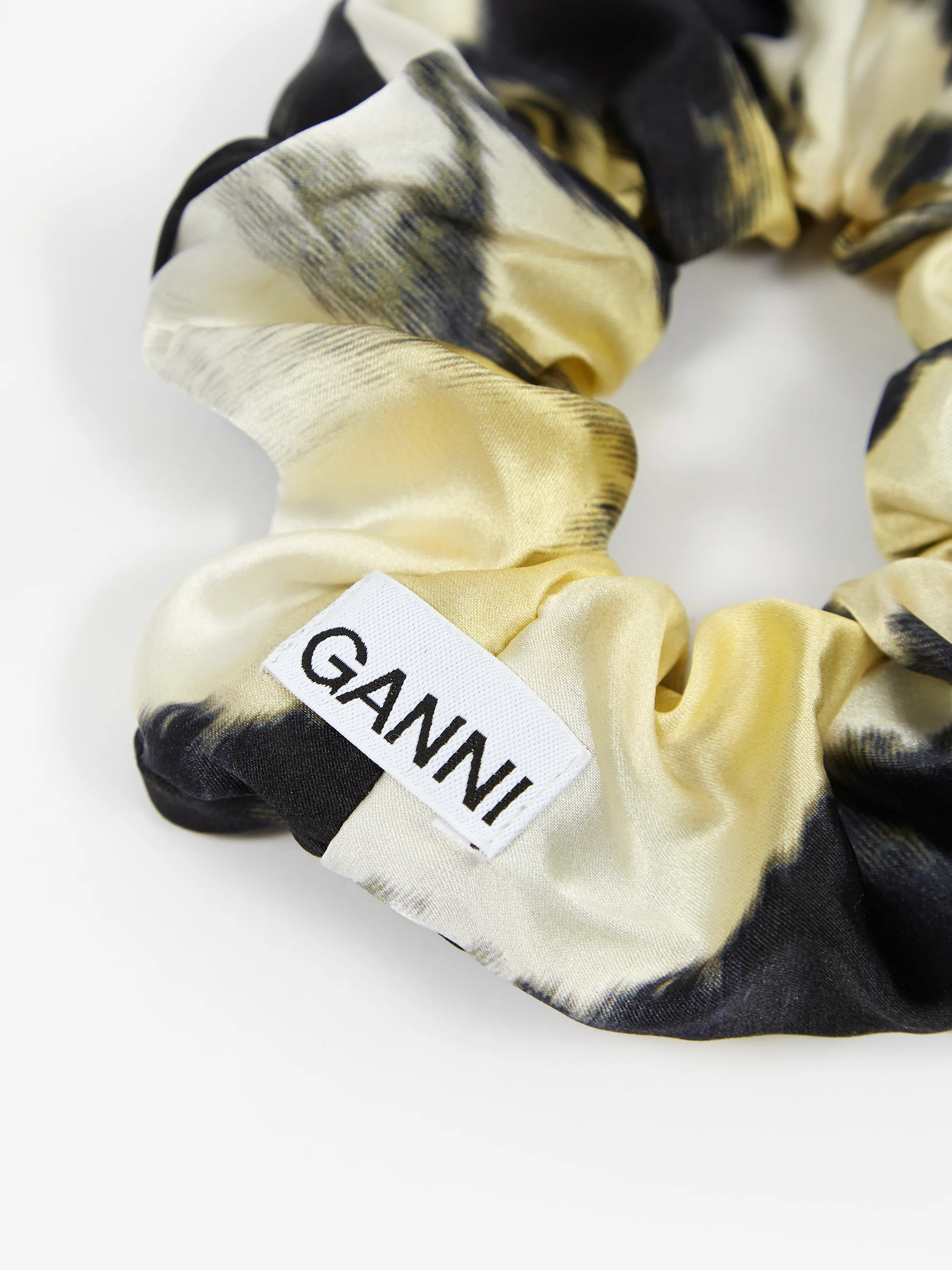 Ganni Silk Stretch Satin Scrunchie - Phantom - Image 3