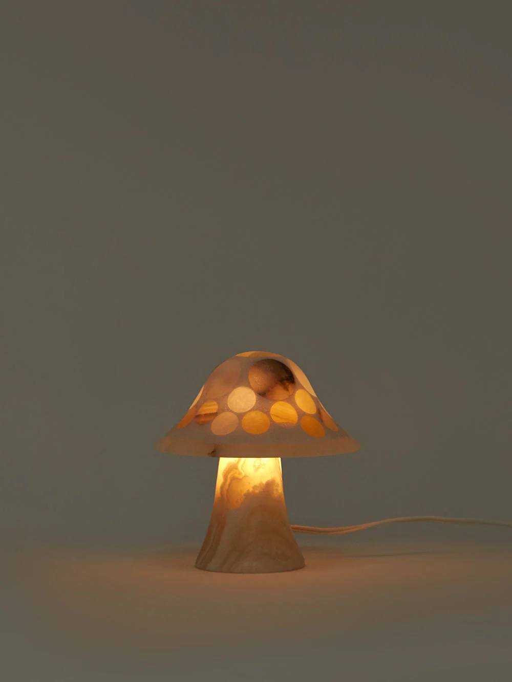 General Admission Mushroom Lamp Small - Onyx - Image 5