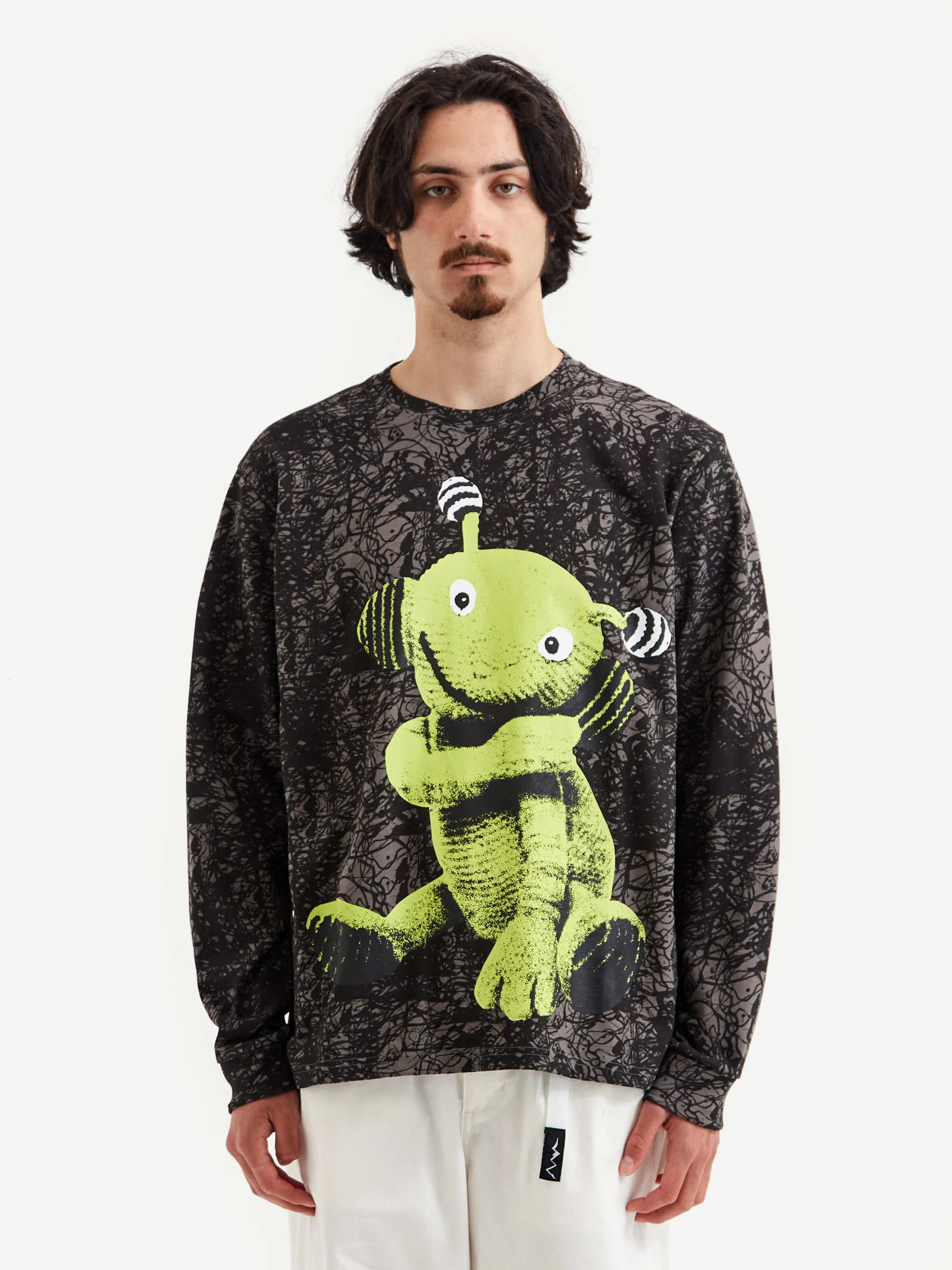 Gentle Fullness Recycled Cotton Long Sleeve T-Shirt - Washed Black Alien Puppet - Image 2