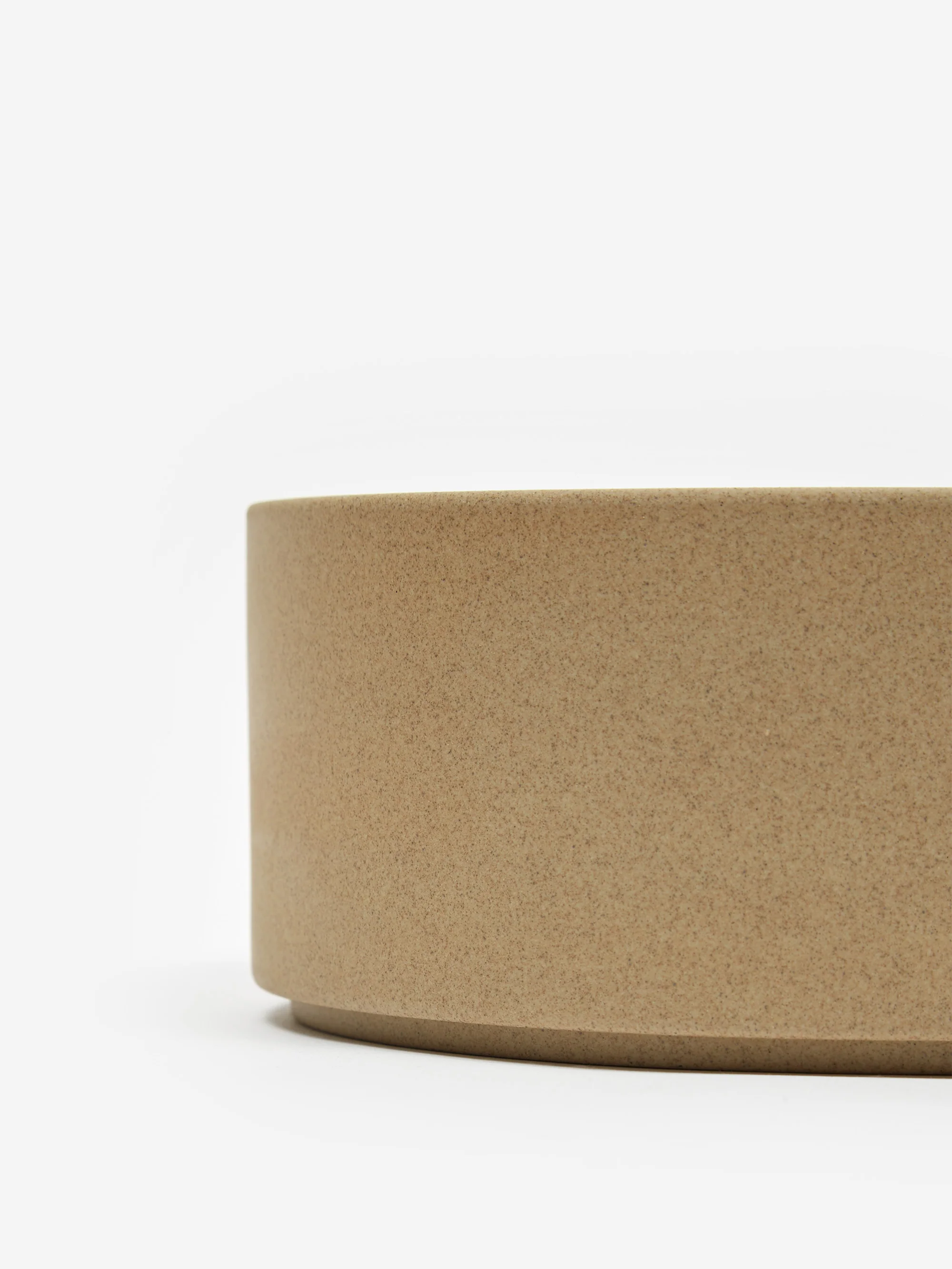 Hasami Porcelain Rounded Bowl 185x72 - Natural - Image 3