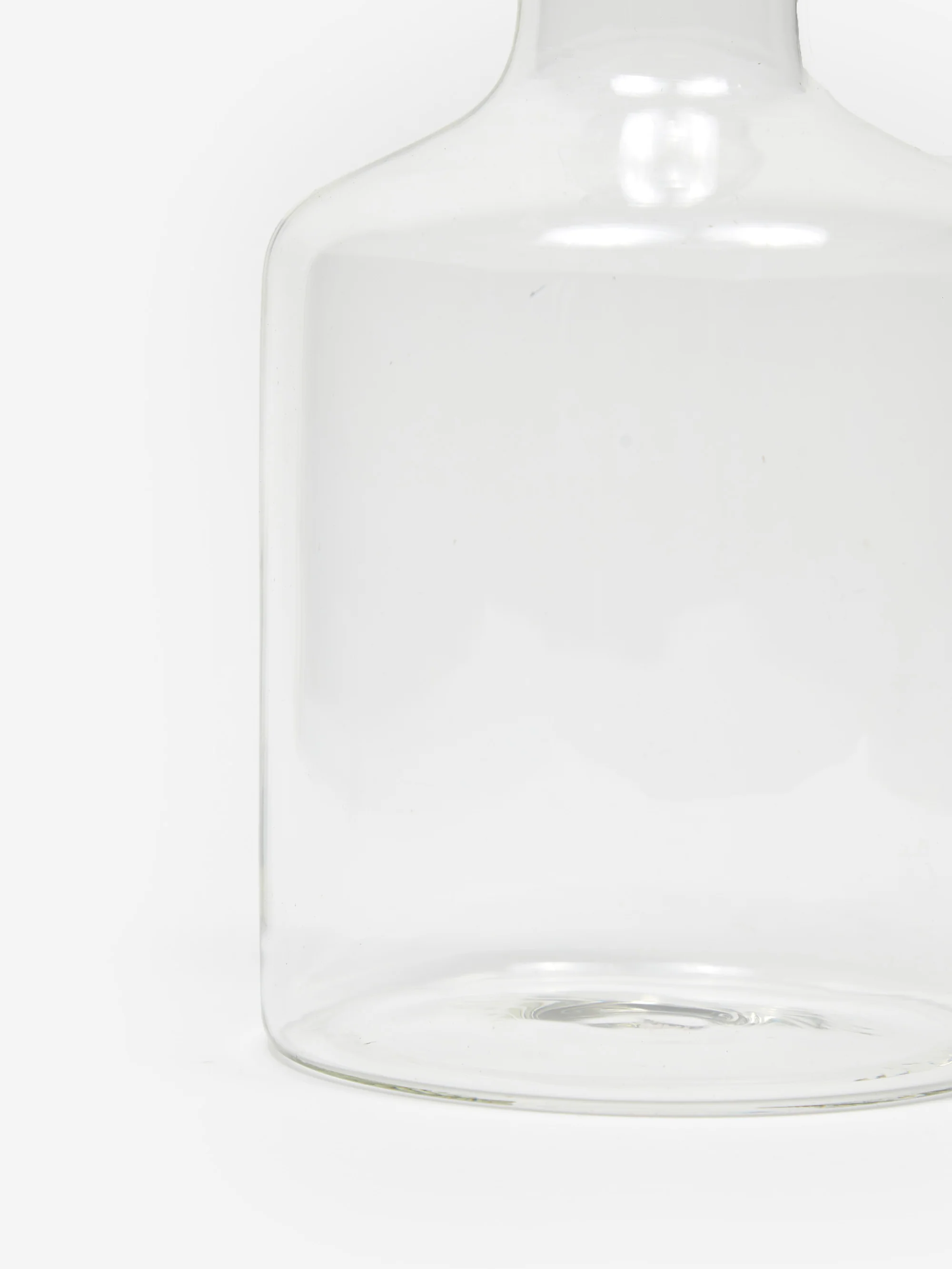 HAY Rim Carafe - Clear/Black Rim - Image 3