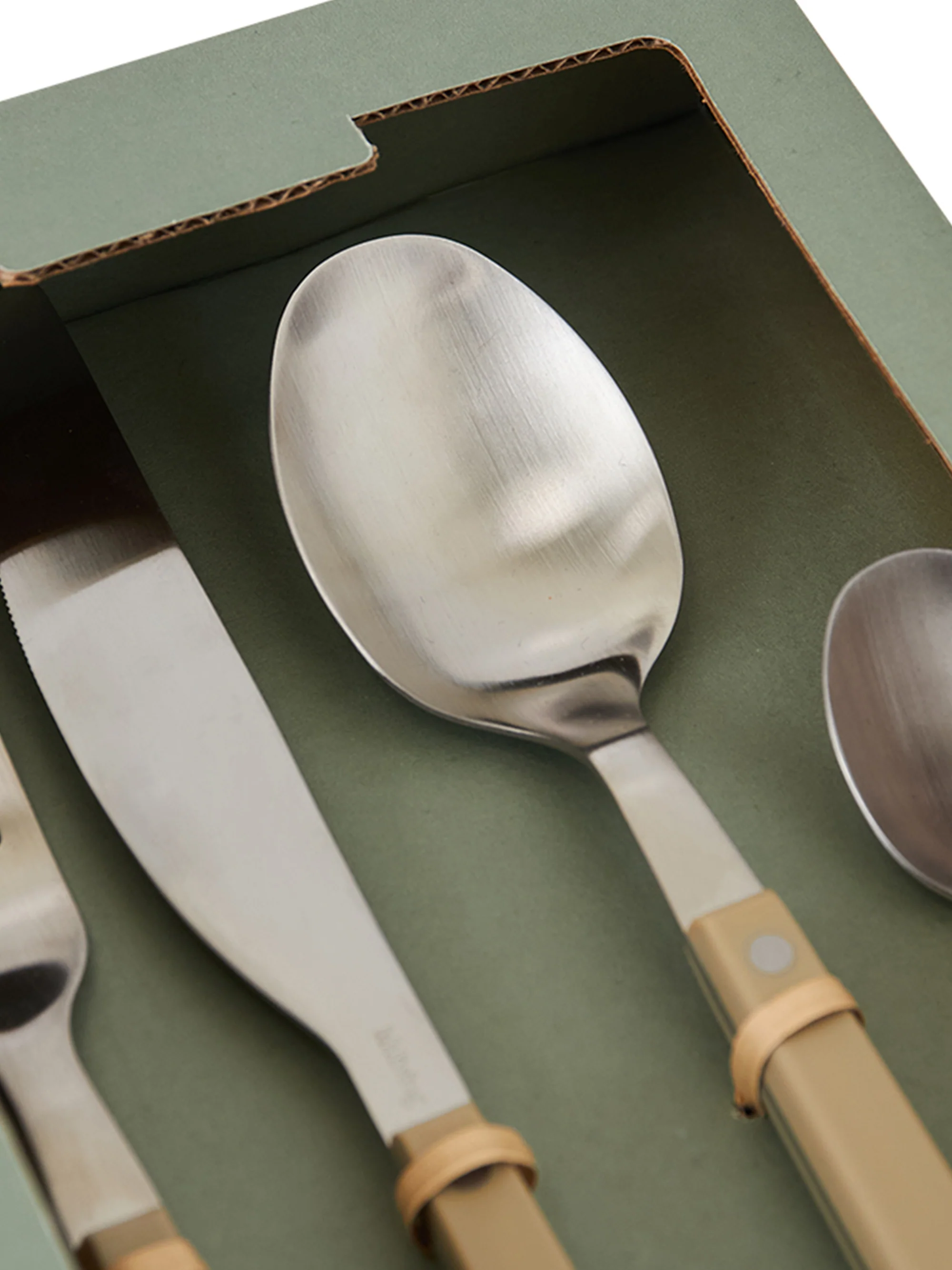 HKLiving 70s Cutlery (Set of 16) - Olive - Image 3