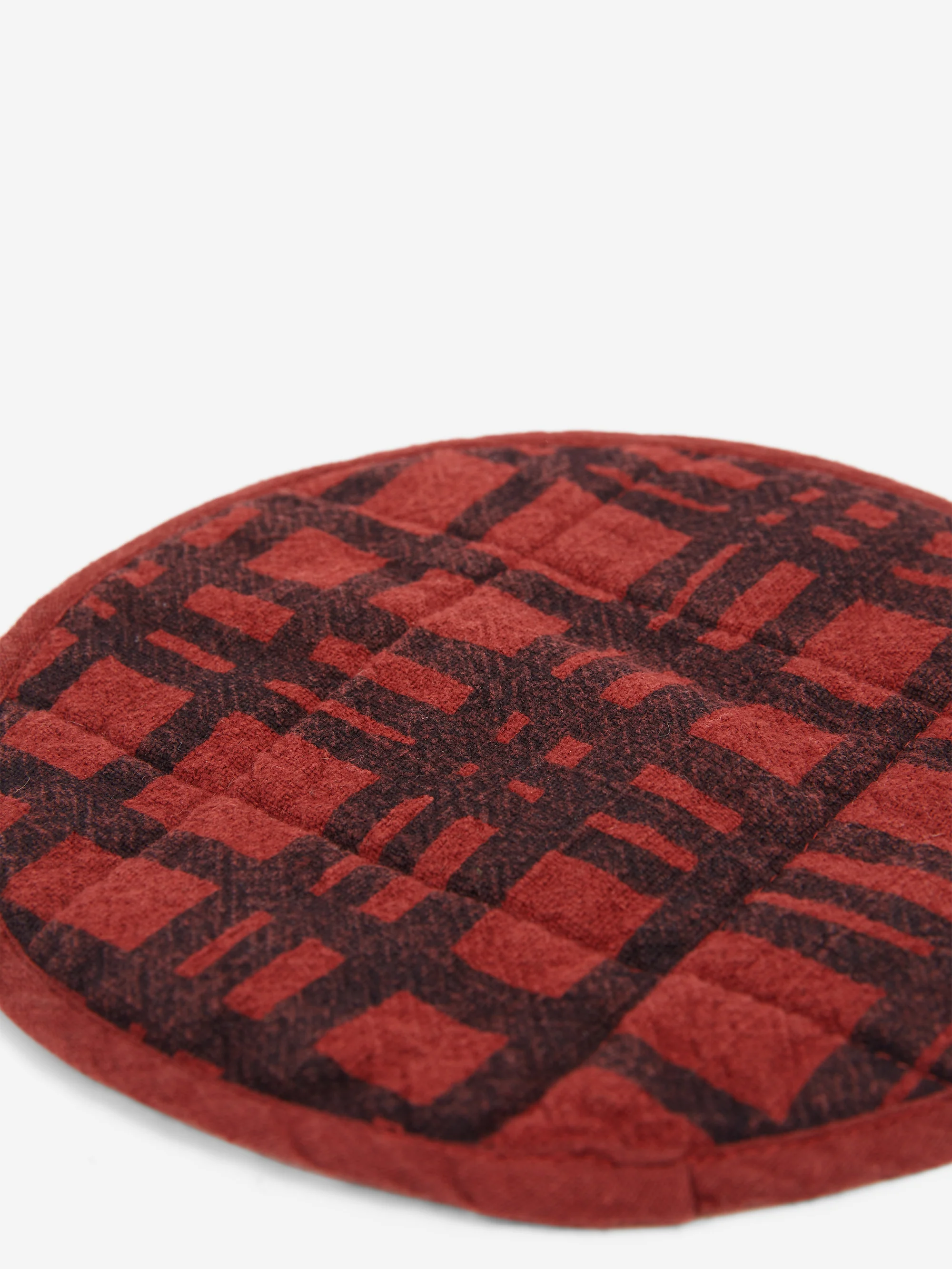 Jenny Pennywood Round Potholder Darby - Midnight/Clove - Image 2