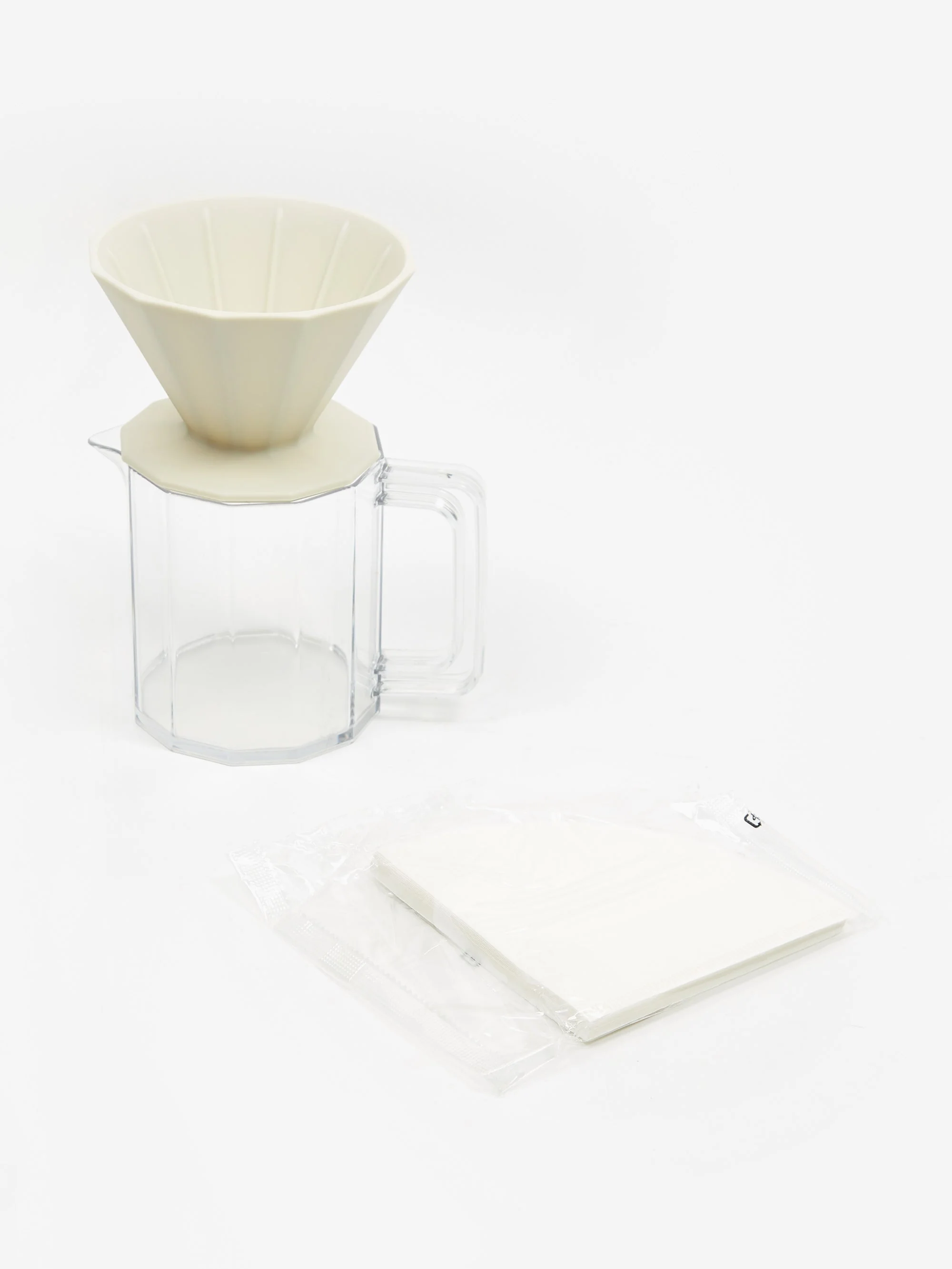 Kinto Alfresco Brewer Jug and Cup Set - Beige - Image 7