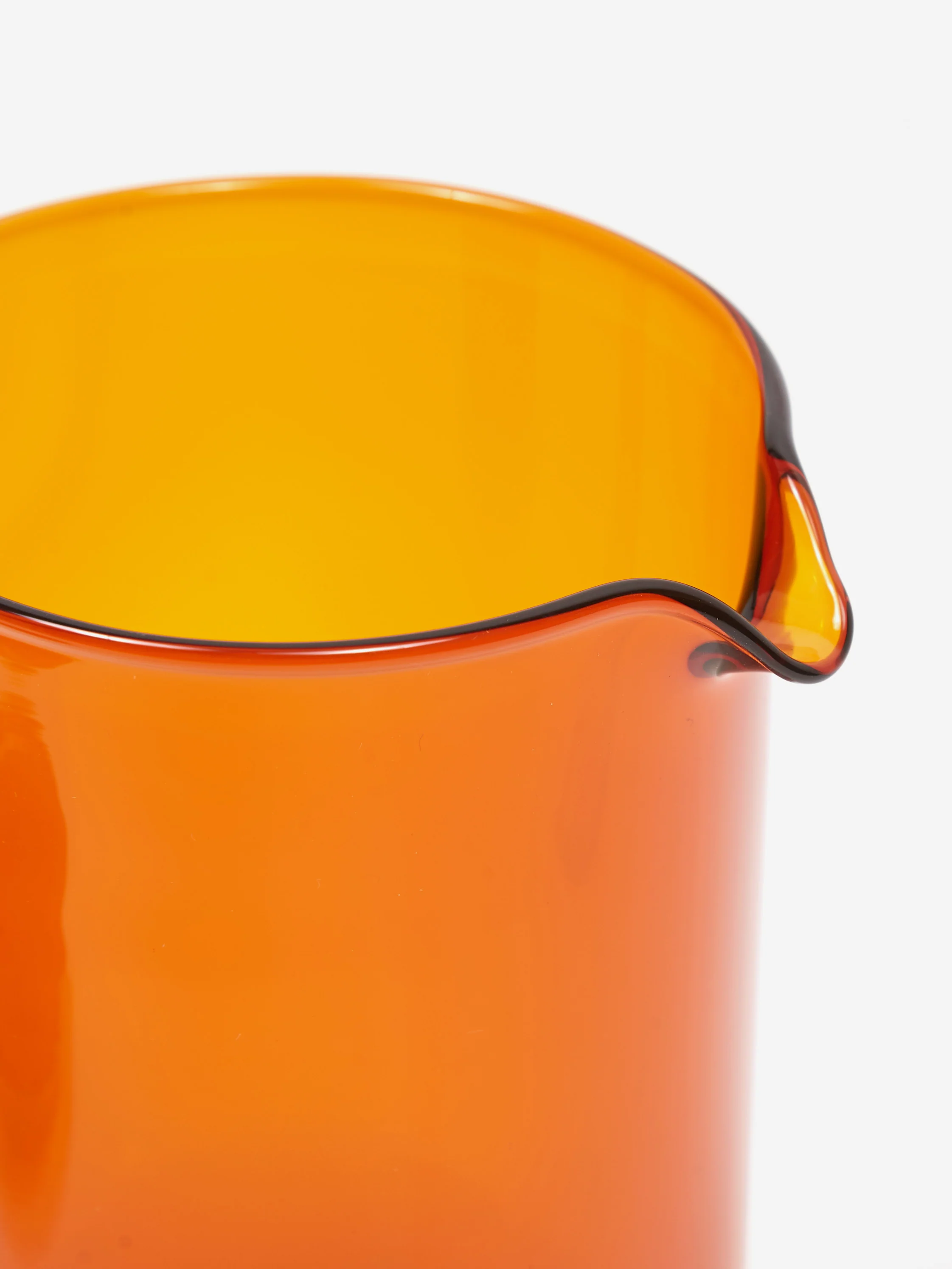 Kinto CAST Jug 750ml - Amber - Image 3