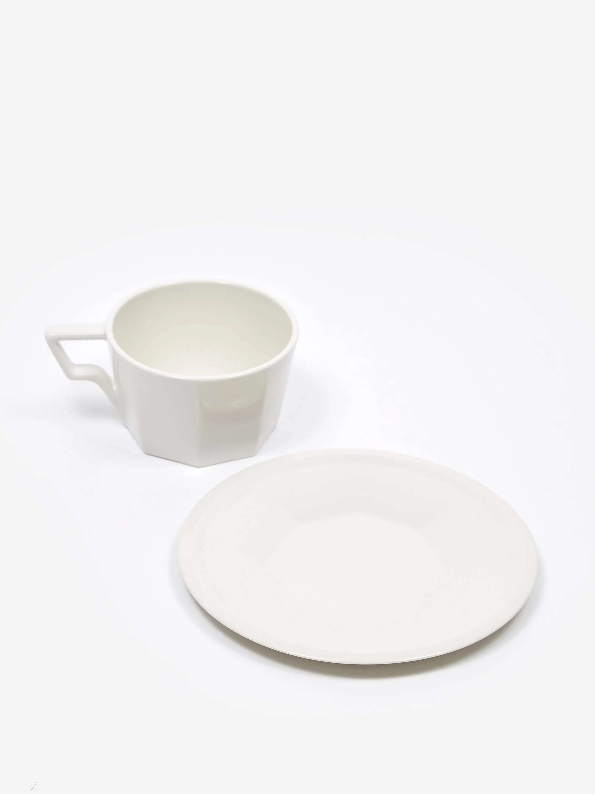 Kinto OCT Cup & Saucer 220ml - White - Image 3