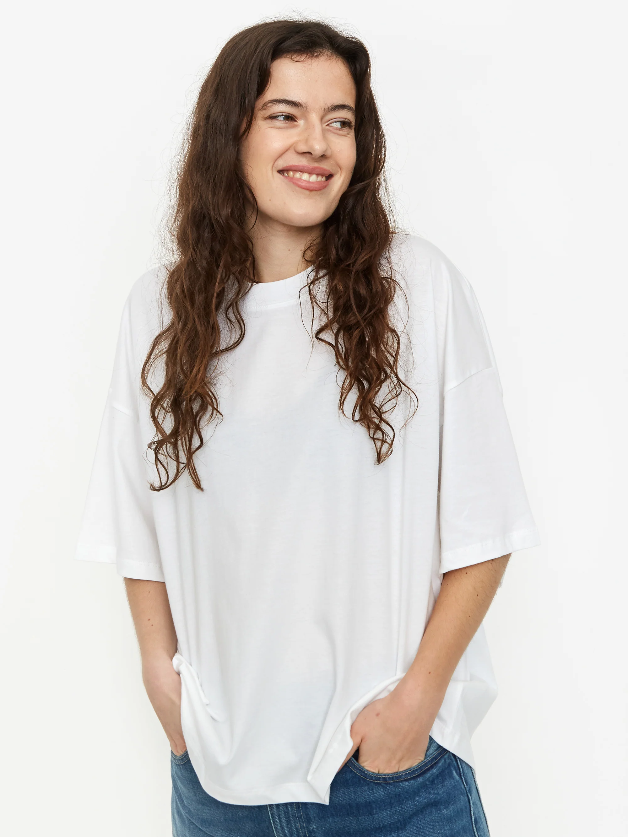 Kowtow Oversized Boxy Shortsleeve T-Shirt - White - Image 4