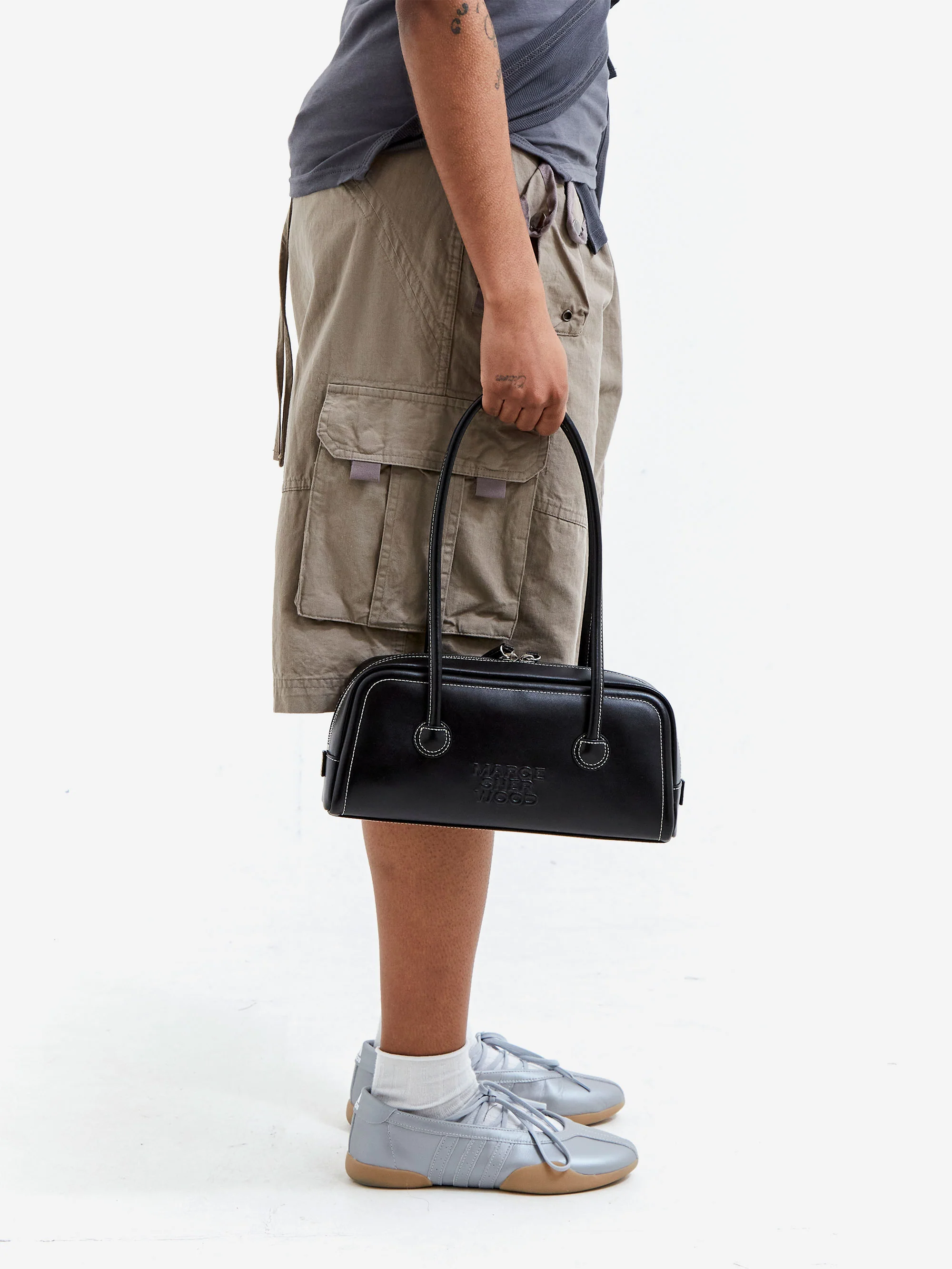 MARGESHERWOOD Soft Baguette Bag Black Plain - Black Plain - Image 2