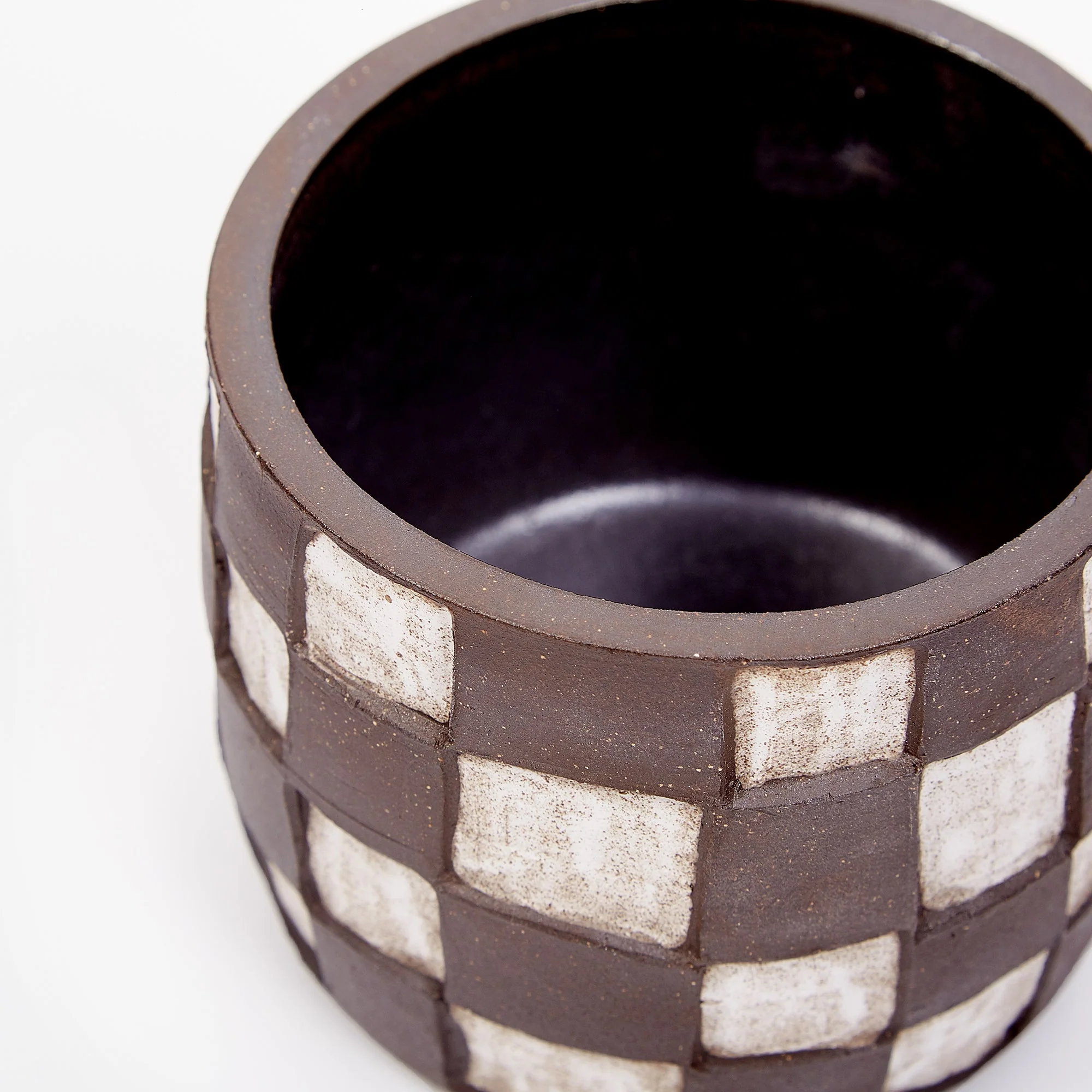Mellow Short Stout Vase - Dark Brown Carved Check - Image 3